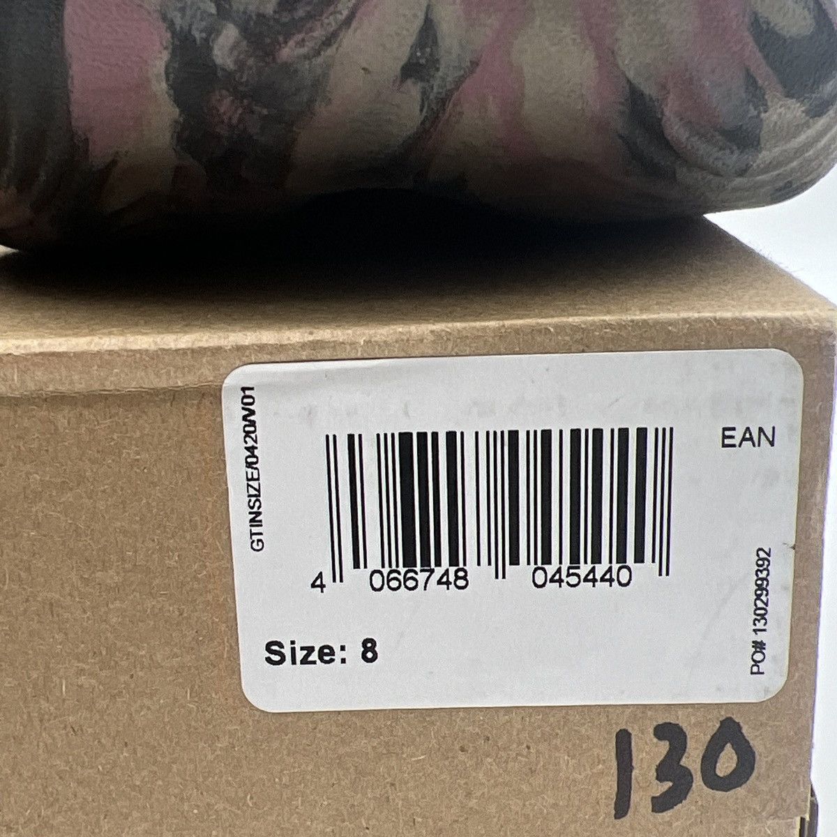 Adidas Yeezy foam runner Mx carbon Size US 8 / EU 41 - 6 Thumbnail