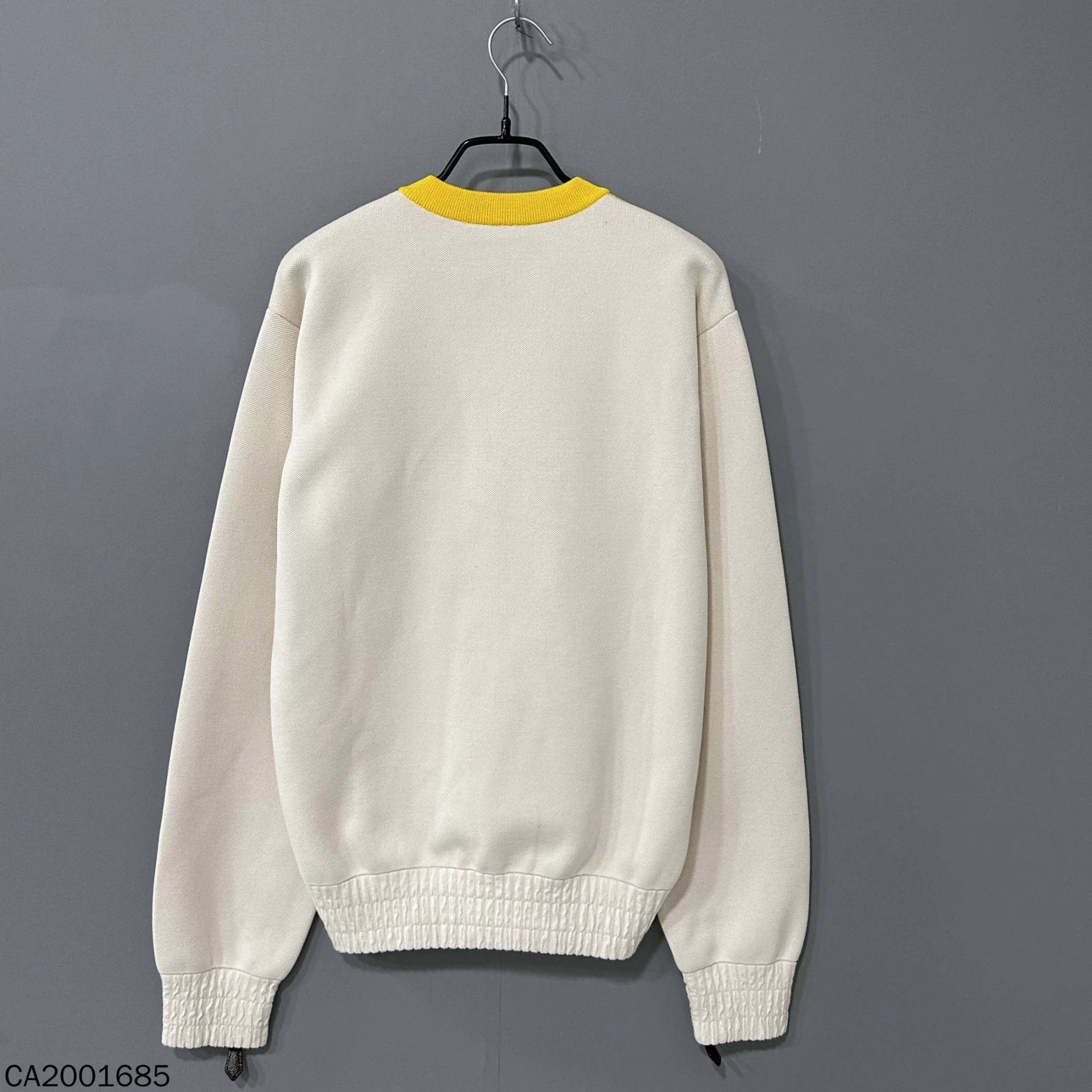 Louis Vuitton LV ivory and yellow colorblocked sweatshirt XS Size XS / US 0-2 / IT 36-38 - 3 Thumbnail