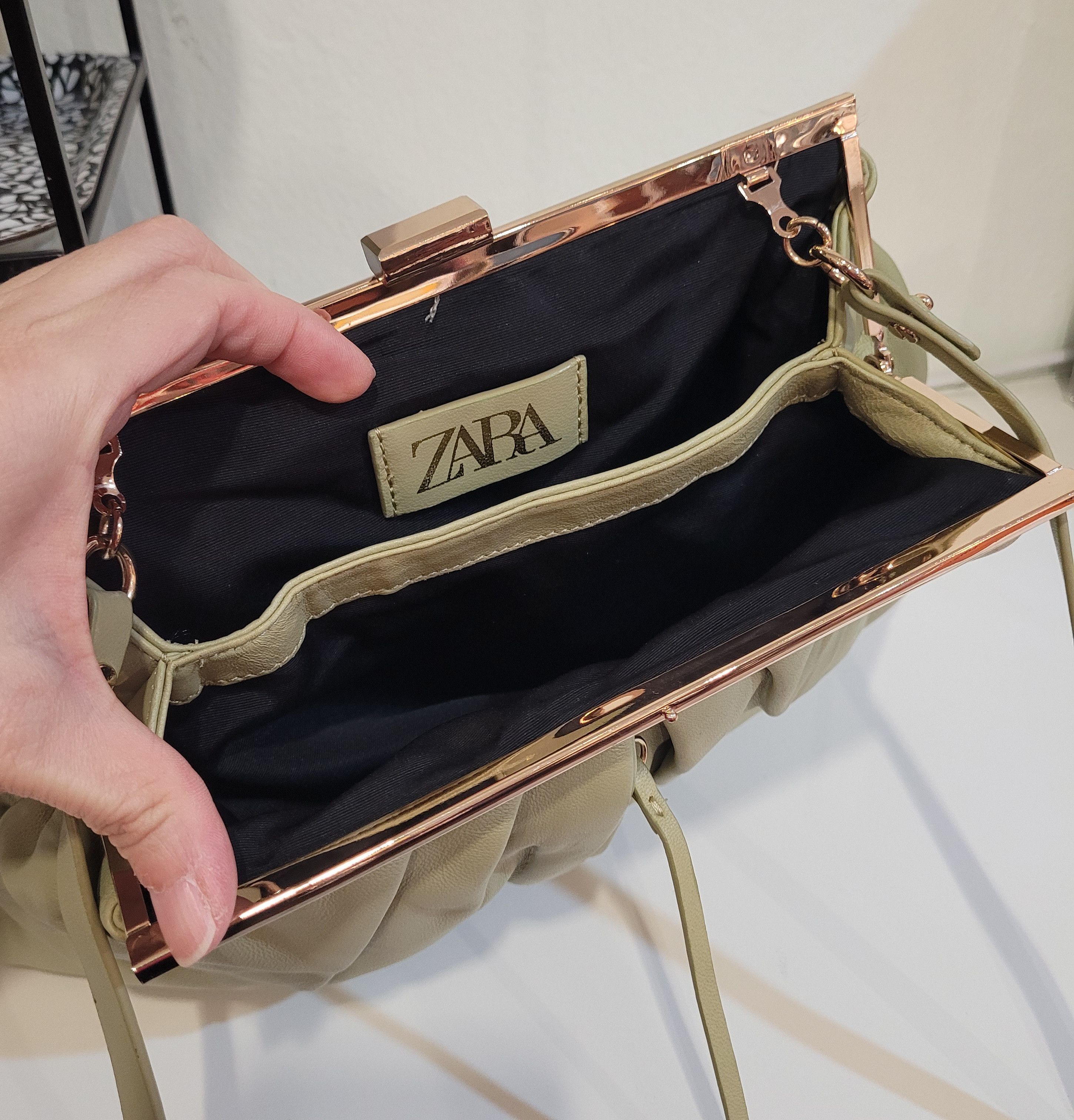 Zara Zara Double Soft Leather Medium Size Clutch Handbag Size ONE SIZE - 10 Thumbnail