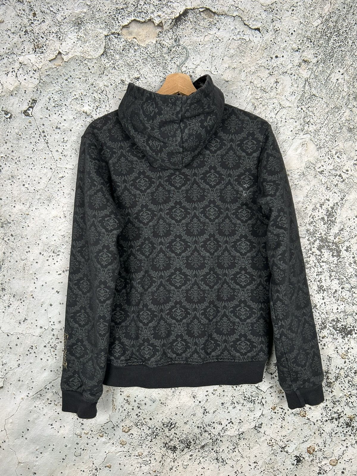 Billabong Vintage Billabong Monogrammed Hoodie Surf Skate Y2K 00s Size US S / EU 44-46 / 1 - 6 Thumbnail