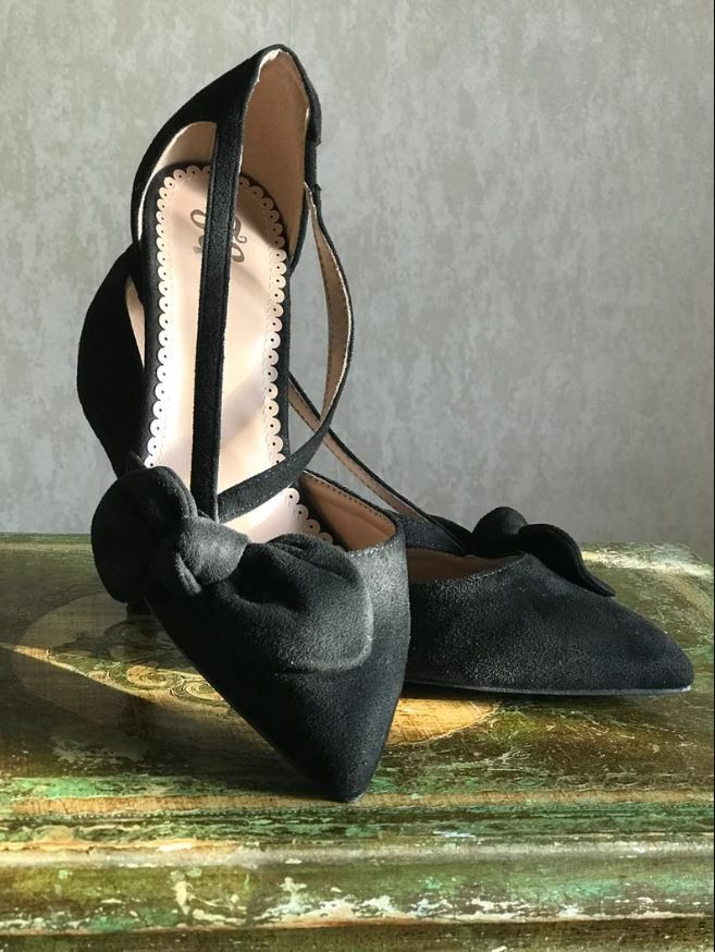 Other Journee Collection Jilli Taupe Pointed Toe Heels Size US 6.5 / IT 36.5 - 1 Thumbnail