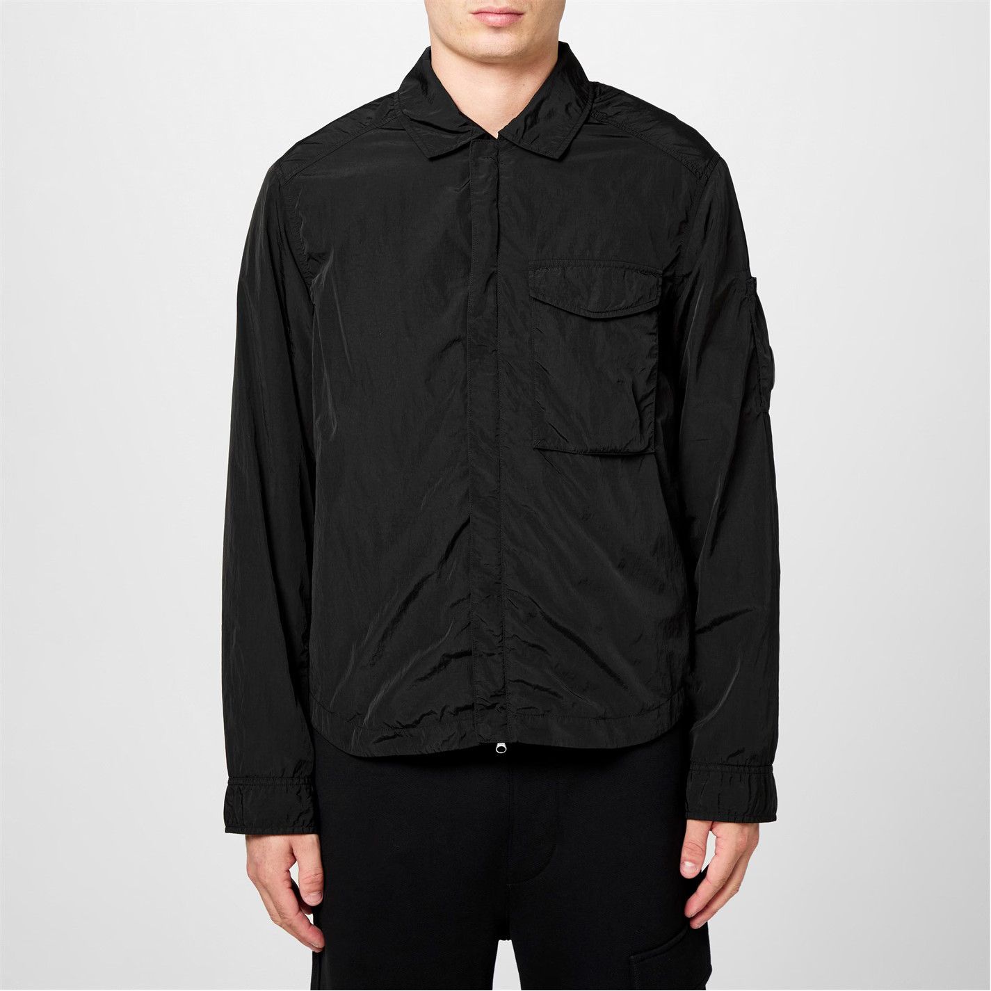C.P. Company o1g2r1mq0426 Chrome-R Long Sleeve Overshirt in Black Size US S / EU 44-46 / 1 - 3 Thumbnail