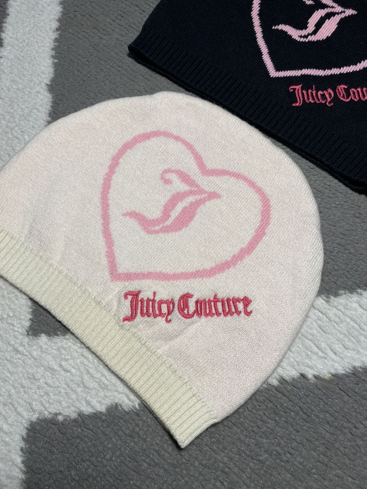 Juicy Couture × Vintage Juicy Couture women’s Y2K Beanie set of 2 Size ONE SIZE - 3 Thumbnail