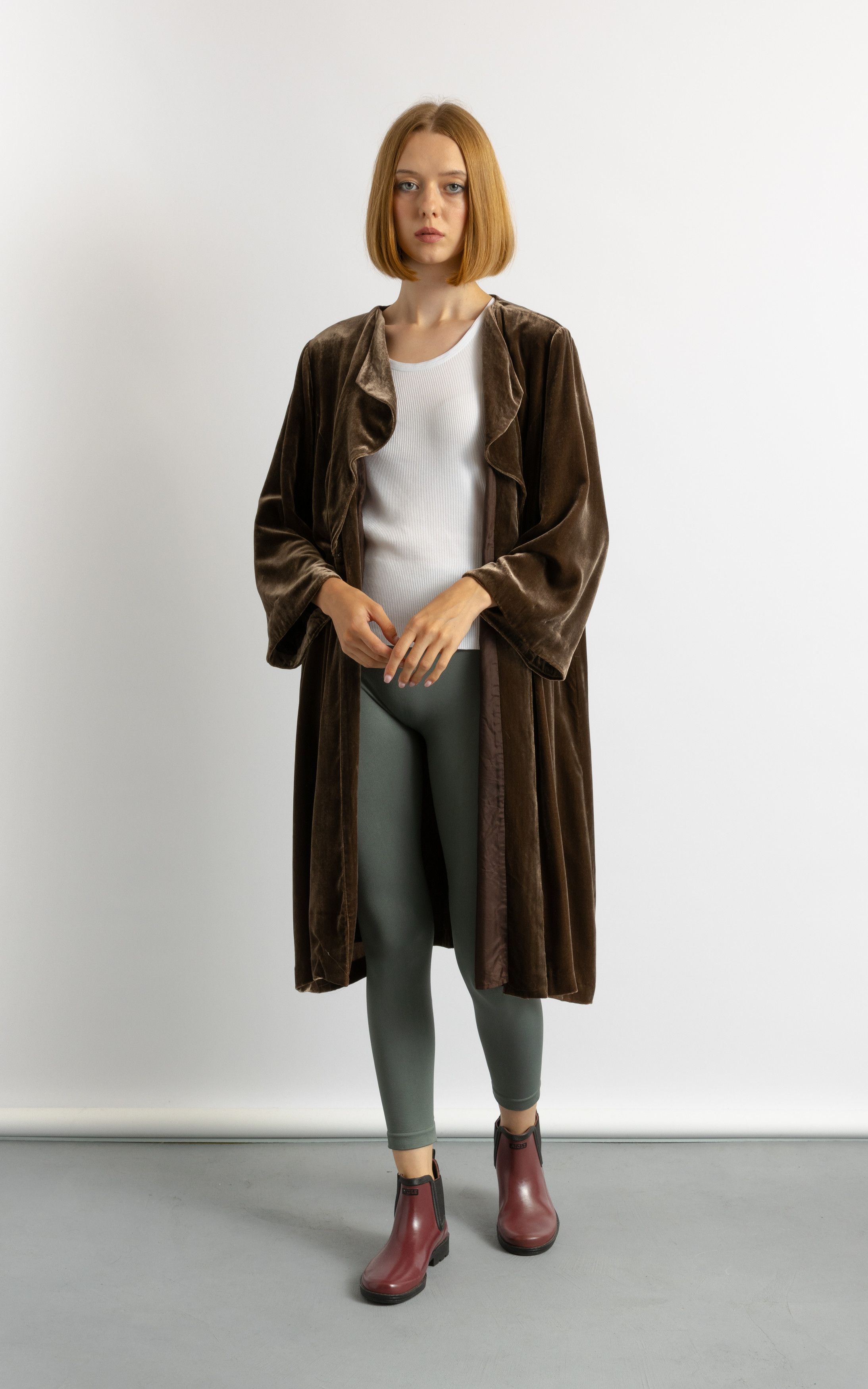 Vintage Long Velvet Corduroy Coat for Women 8690 Size ONE SIZE - 3 Thumbnail