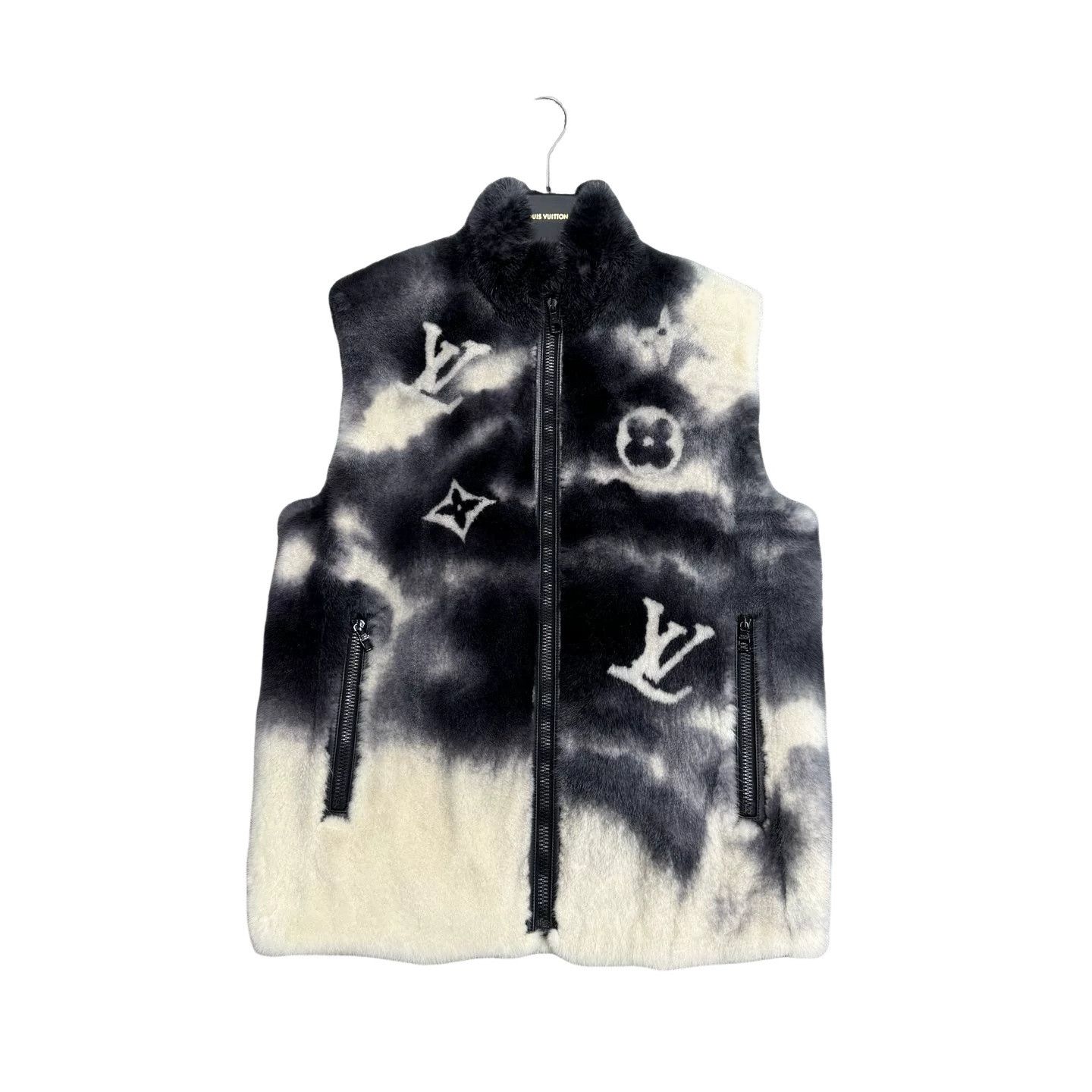 Louis Vuitton Louis Vuitton Monogram Mink Fur Vest Size 44 Size US S / EU 44-46 / 1 - 1 Thumbnail