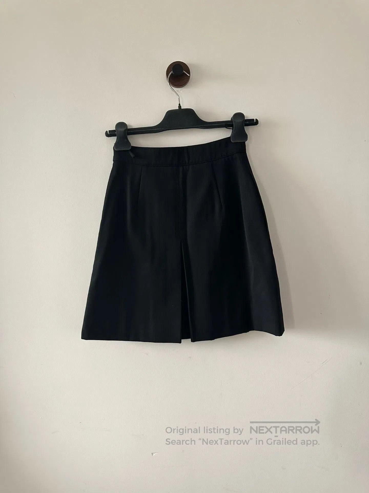 Celine CELINE Short skirt with carriage chain gold buckle| Size XXS / US 00 / IT 34 - 2 Thumbnail