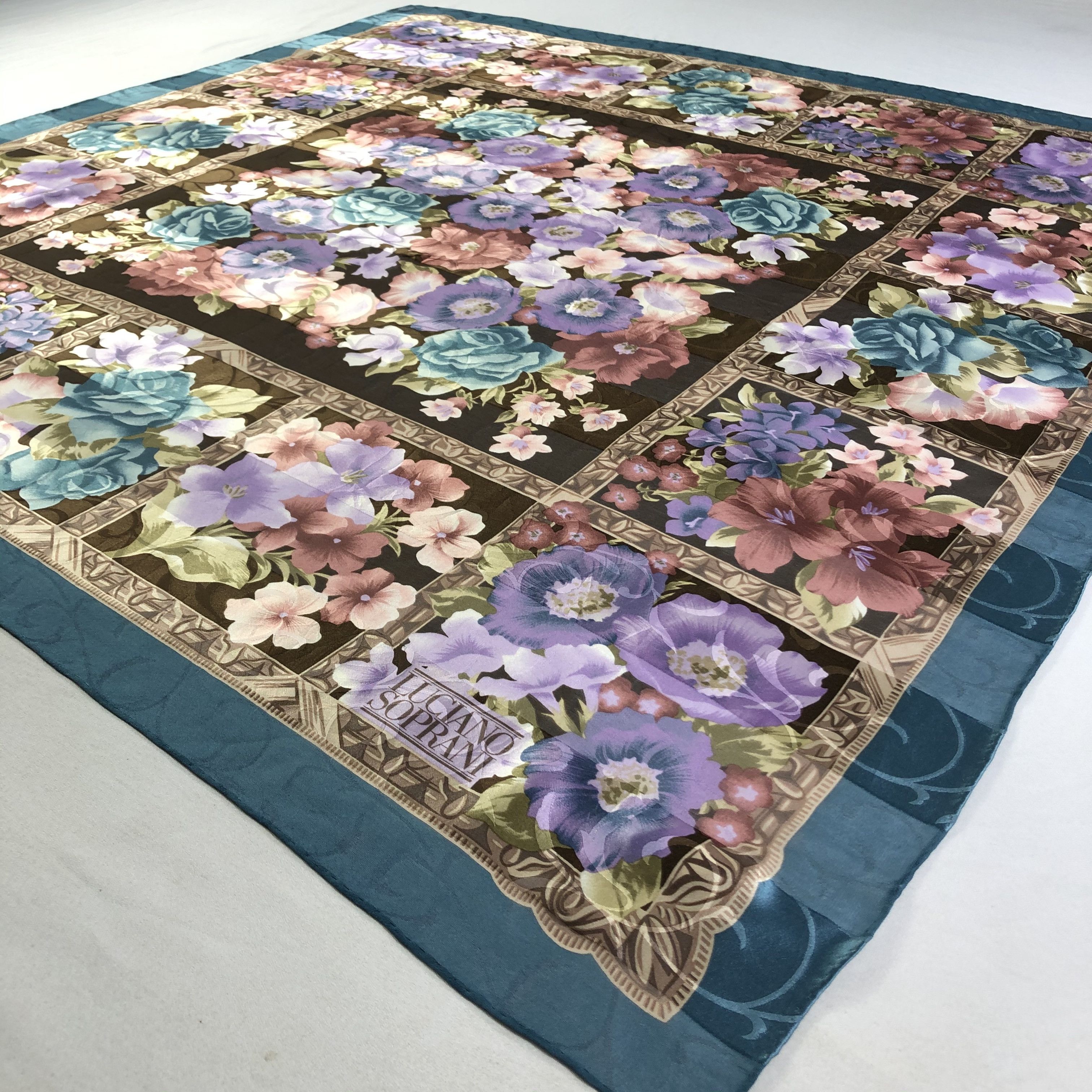 Vintage Vintage Luciano Soprani Silk Scarf Size ONE SIZE - 3 Thumbnail