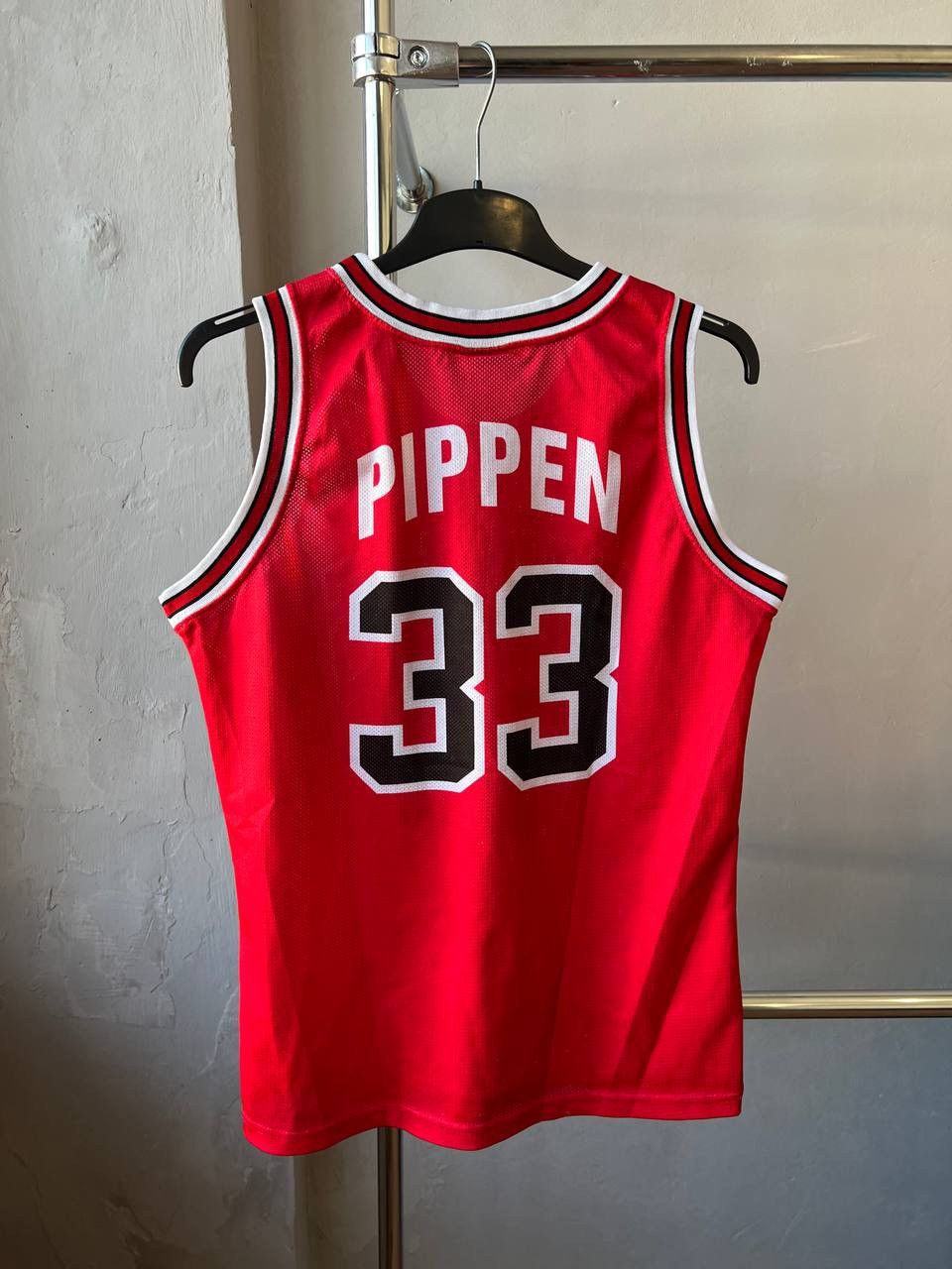 NBA NBA CHICAGO BULLS #33 PIPPEN 90’S BASKETBALL JERSEY RARE M Size US M / EU 48-50 / 2 - 16 Thumbnail