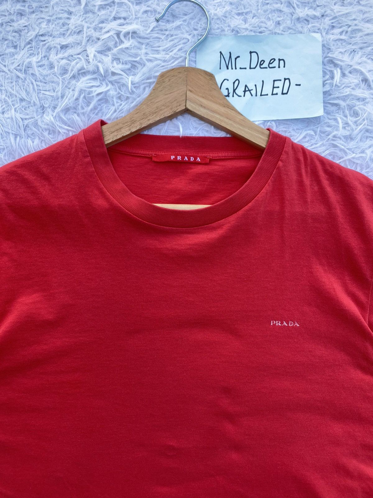 Prada Rare Vintage Prada Small Logo Red Tshirt Size US S / EU 44-46 / 1 - 5 Thumbnail
