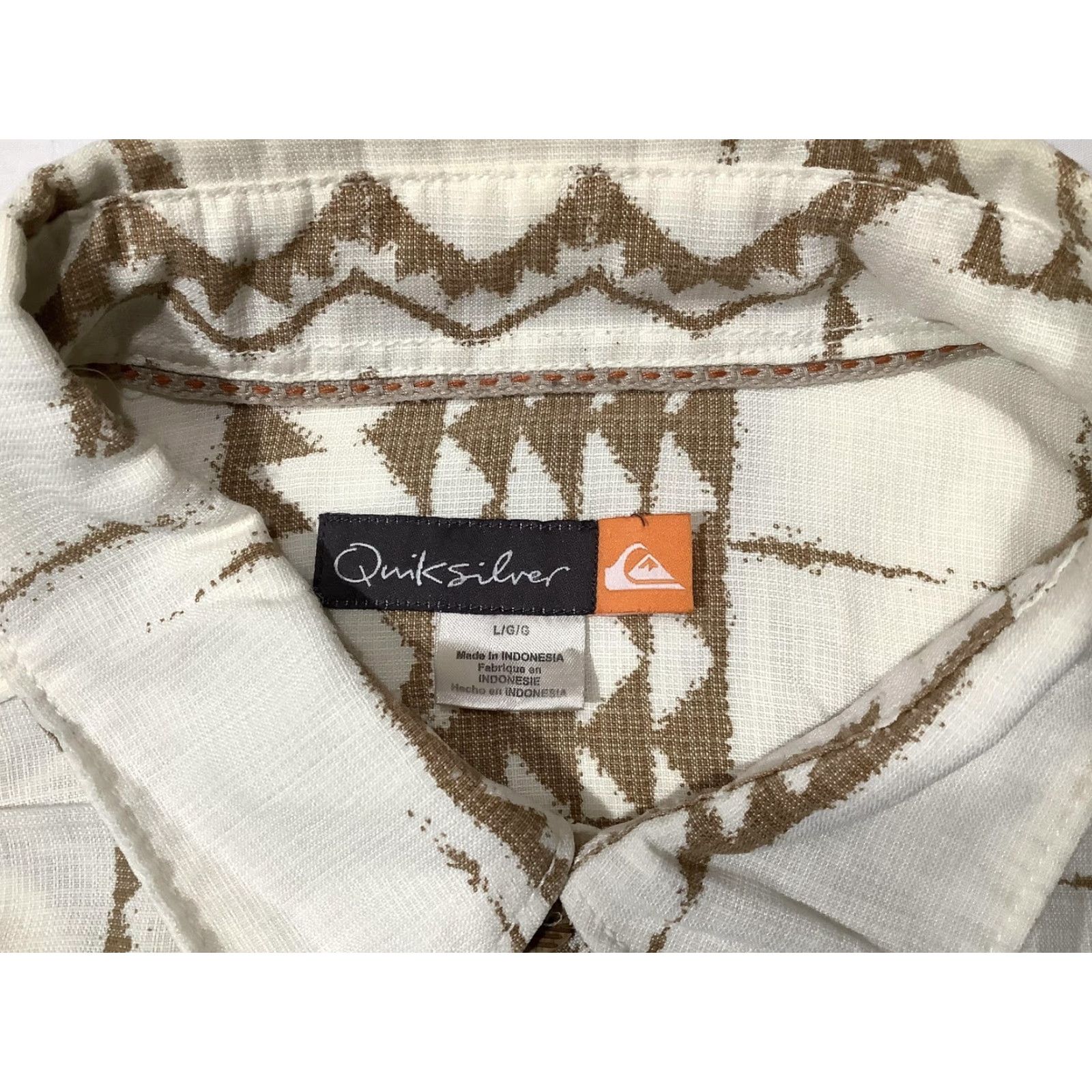 Quiksilver VINTAGE: Quiksilver Shirt Mens Large White Hawaiian Geometric Short Sleeve Button Up Size US L / EU 52-54 / 3 - 5 Thumbnail