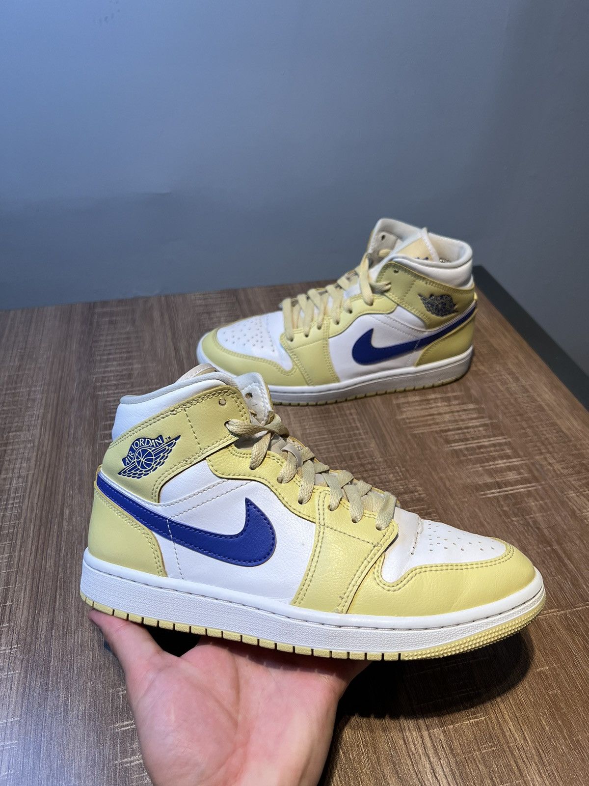 Nike Women's Size 8 Air Jordan 1 Mid Lemon Wash Yellow White