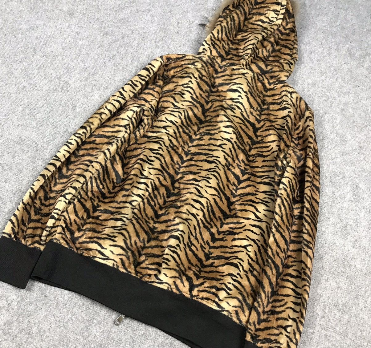 If Six Was Nine × Japanese Brand × Le Grande Bleu (L.G.B.) JAPANESE STYLE FUR HOODIES TIGER STYLE JACKET Size US M / EU 48-50 / 2 - 12 Thumbnail