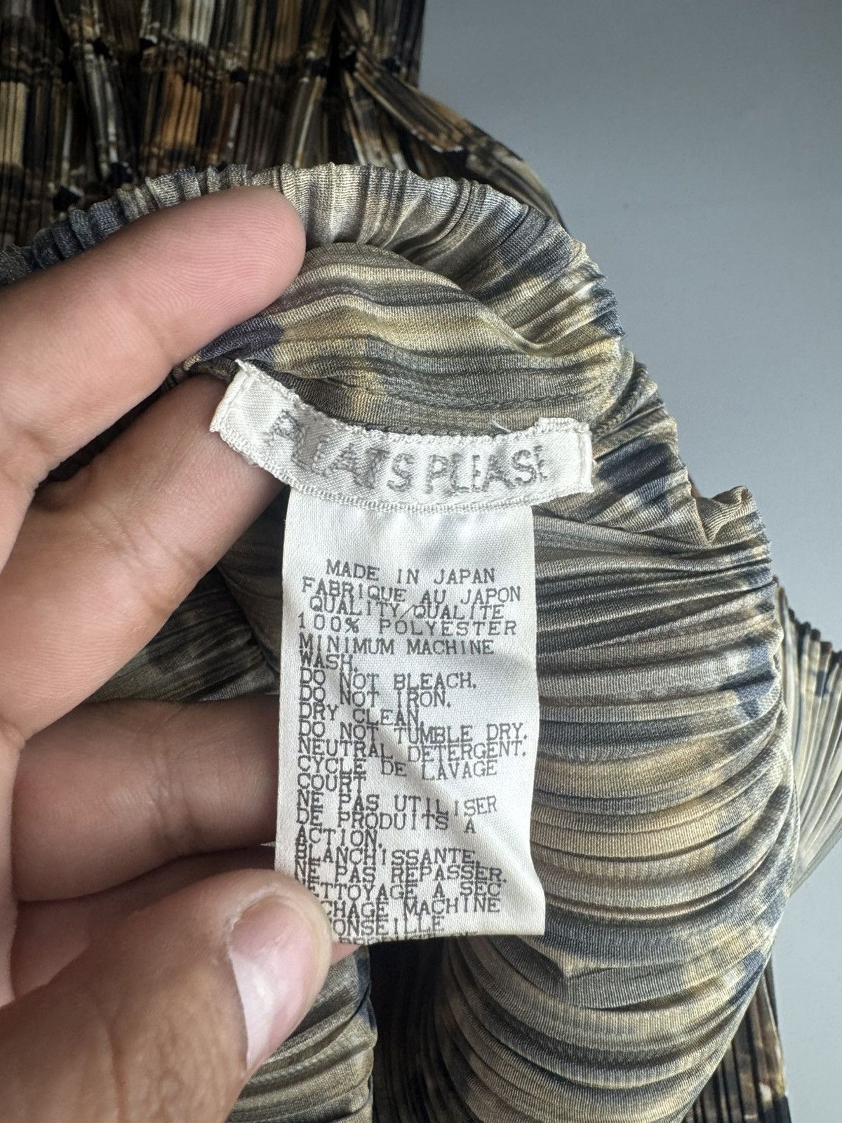 Pleats Please Issey Miyake Pleat Please Issey Miyake - Jewel Print - Bottle Neck - L/S Size ONE SIZE - 4 Thumbnail