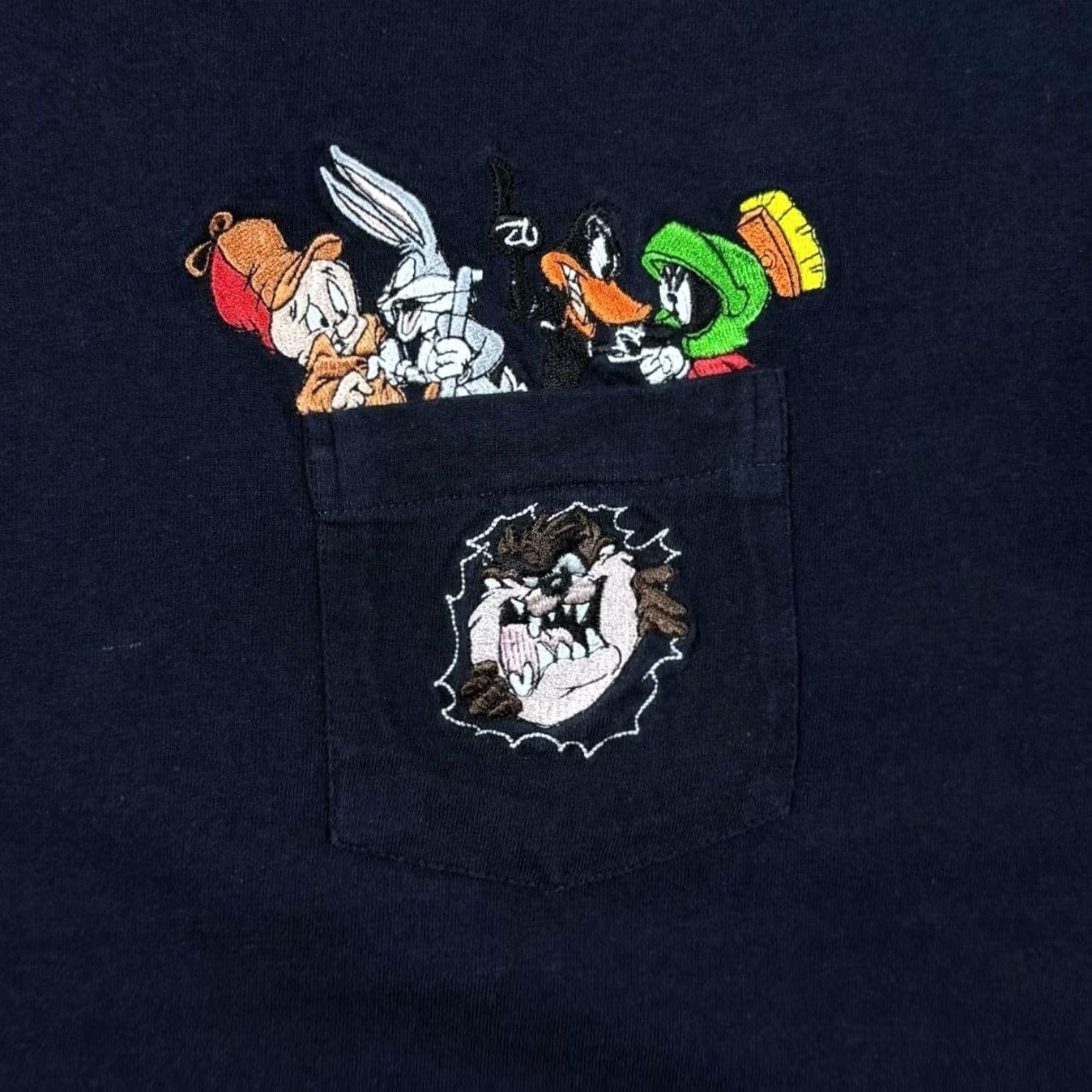 Vintage Vintage Warner Bros Looney Tunes Embroidered Pocket Cotton Black T-Shirt L Mens Size US L / EU 52-54 / 3 - 5 Thumbnail