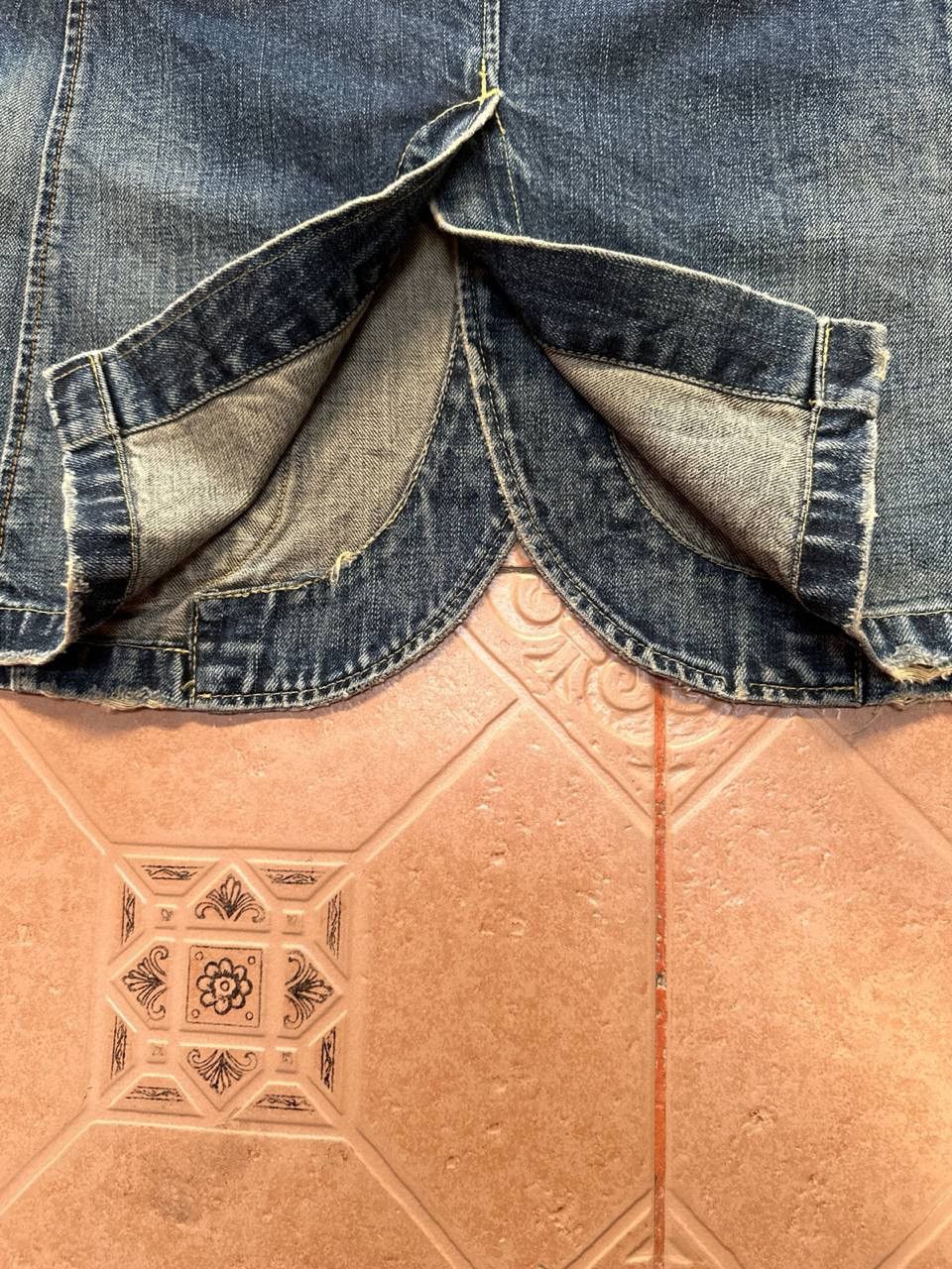 Levi's Vintage Clothing Levis Thrashed Sun Faded Denim Jacket Size US S / EU 44-46 / 1 - 19 Thumbnail