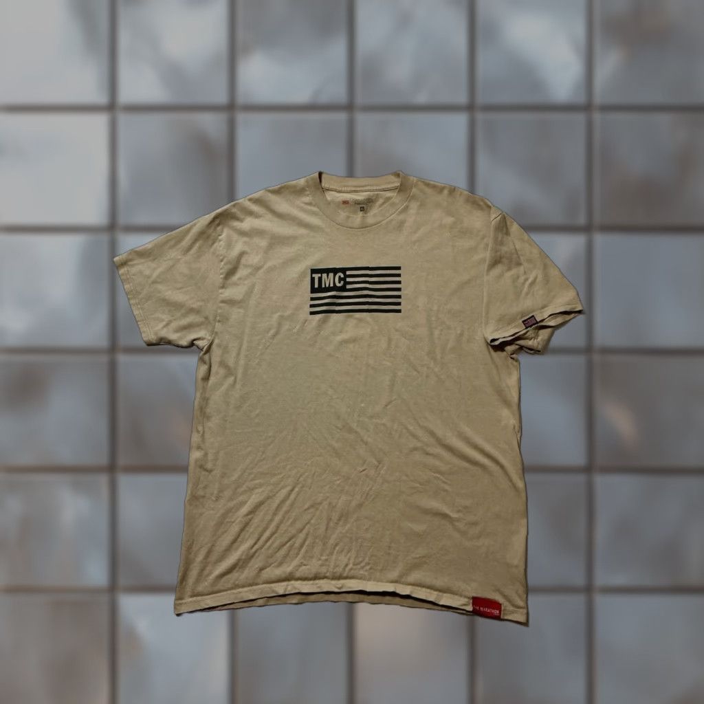 Vintage VINTAGE The Marathon Clothing TMC Nipsey Hussle Flag Graphic Beige Crewneck T-Shirt XL Men Size US XL / EU 56 / 4 - 1 Thumbnail