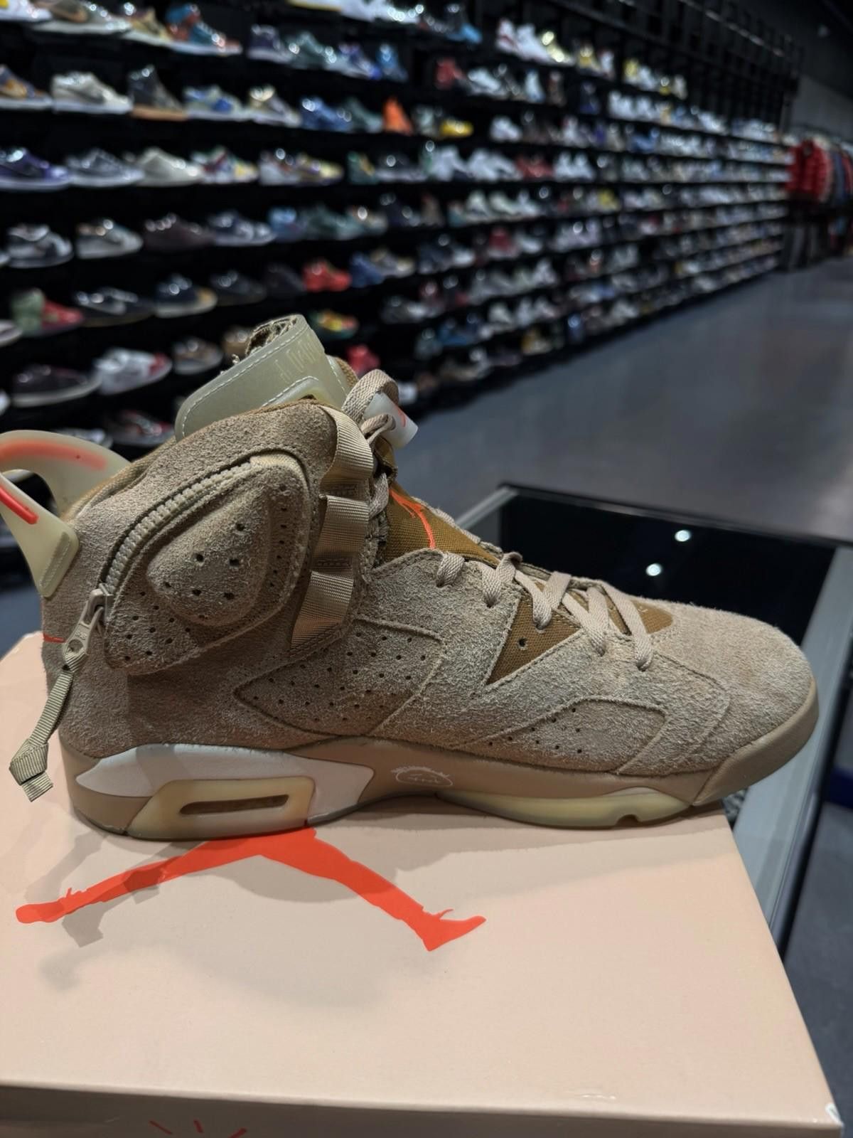 Jordan Brand Travis Scott x Air Jordan 6 Retro Men Size 13 British Khaki Size US 13 / EU 46 - 9 Thumbnail
