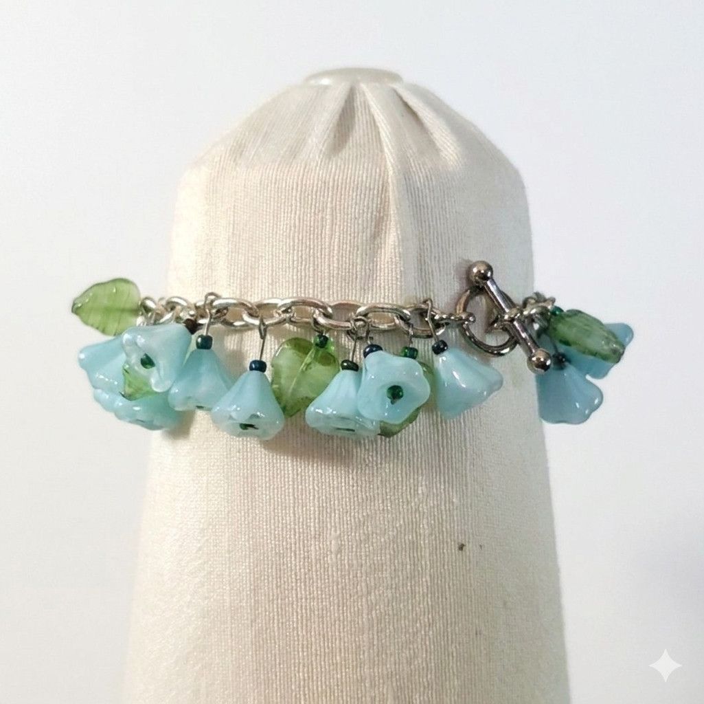 Handmade Charm 7" Bracelet Handmade Aqua Teal Green Flower Leaf Czech Size ONE SIZE - 3 Thumbnail