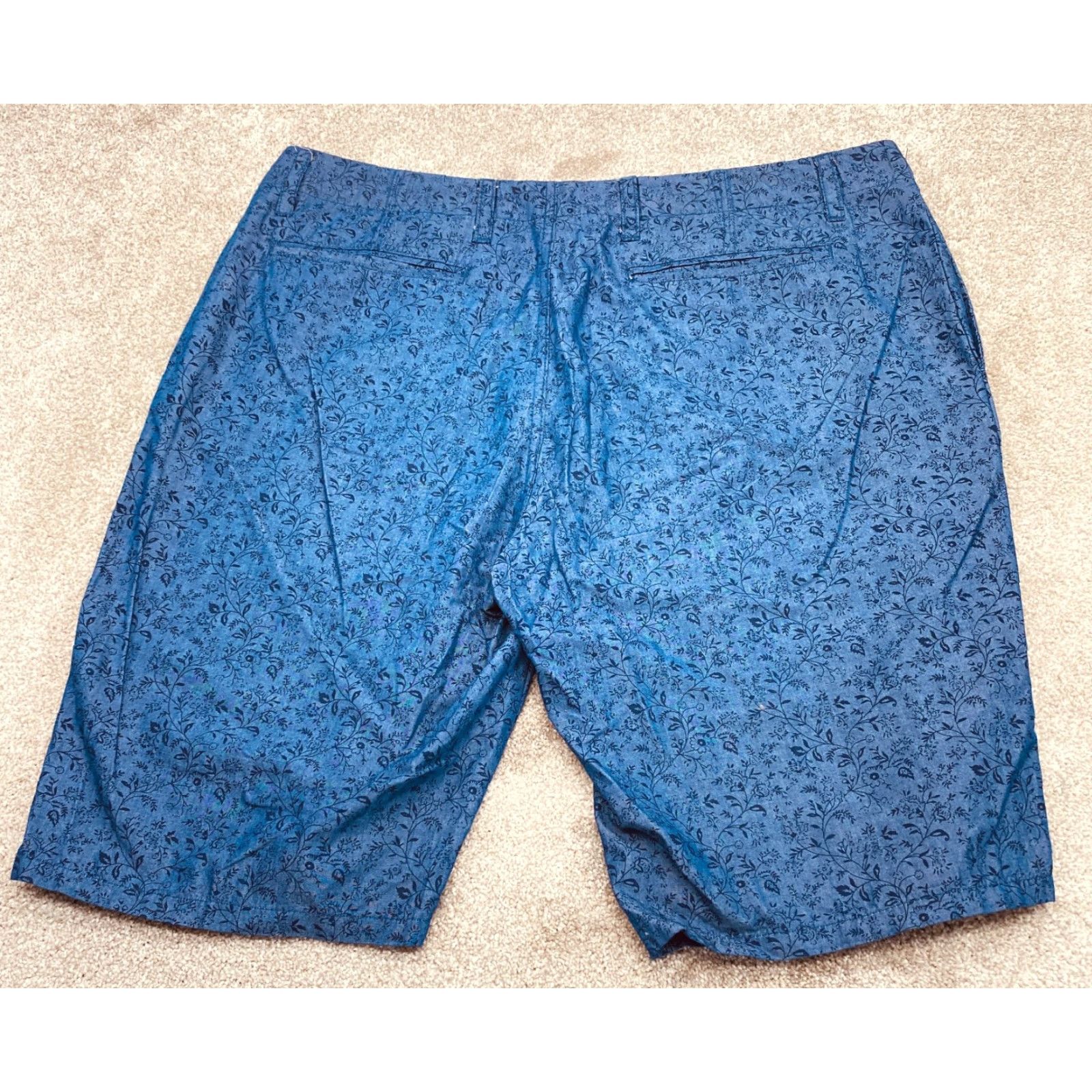 Neiman Marcus Neiman Marcus Shorts Men 36x10 Blue Floral 100% Cotton Flat Front Slant Pockets Beach Chino Reg Mens Size US 36 / EU 52 - 5 Thumbnail