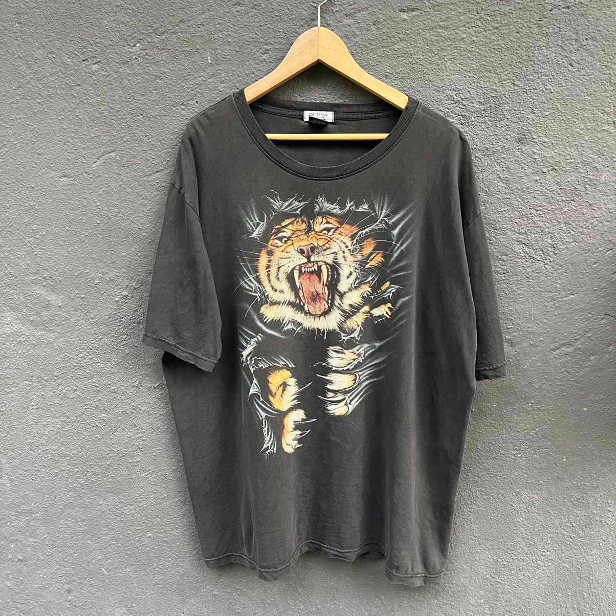 Vintage Thrashed Faded Vintage Tiger Distressed Shirt Size US XXL / EU 58 / 5 - 1 Thumbnail