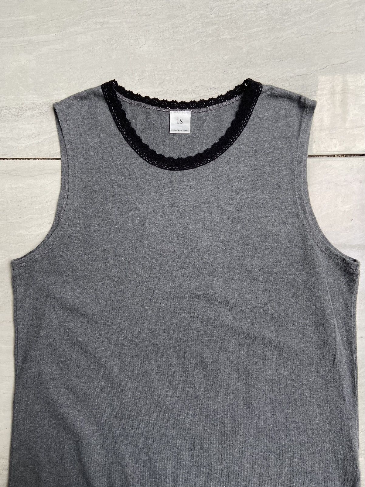 Issey Miyake × Japanese Brand × Sunao Kuwahara IS SUNAO KUWAHARA Grey Sleeveles T-shirt Size XS / US 0-2 / IT 36-38 - 3 Thumbnail