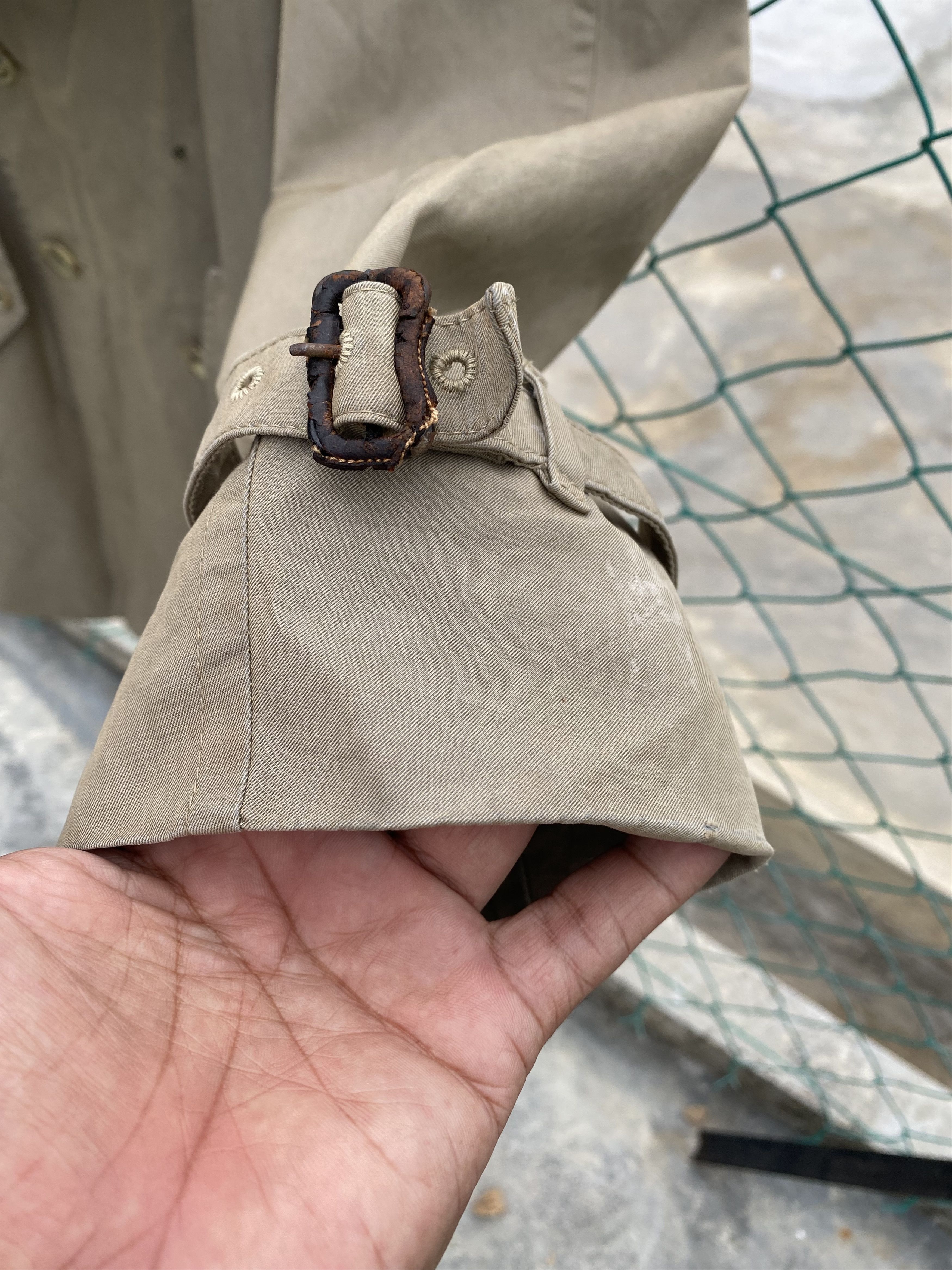 Burberry Prorsum Distressed Vintage Burberry Prorsum Nova Check Trench Coat Size M / US 6-8 / IT 42-44 - 7 Thumbnail