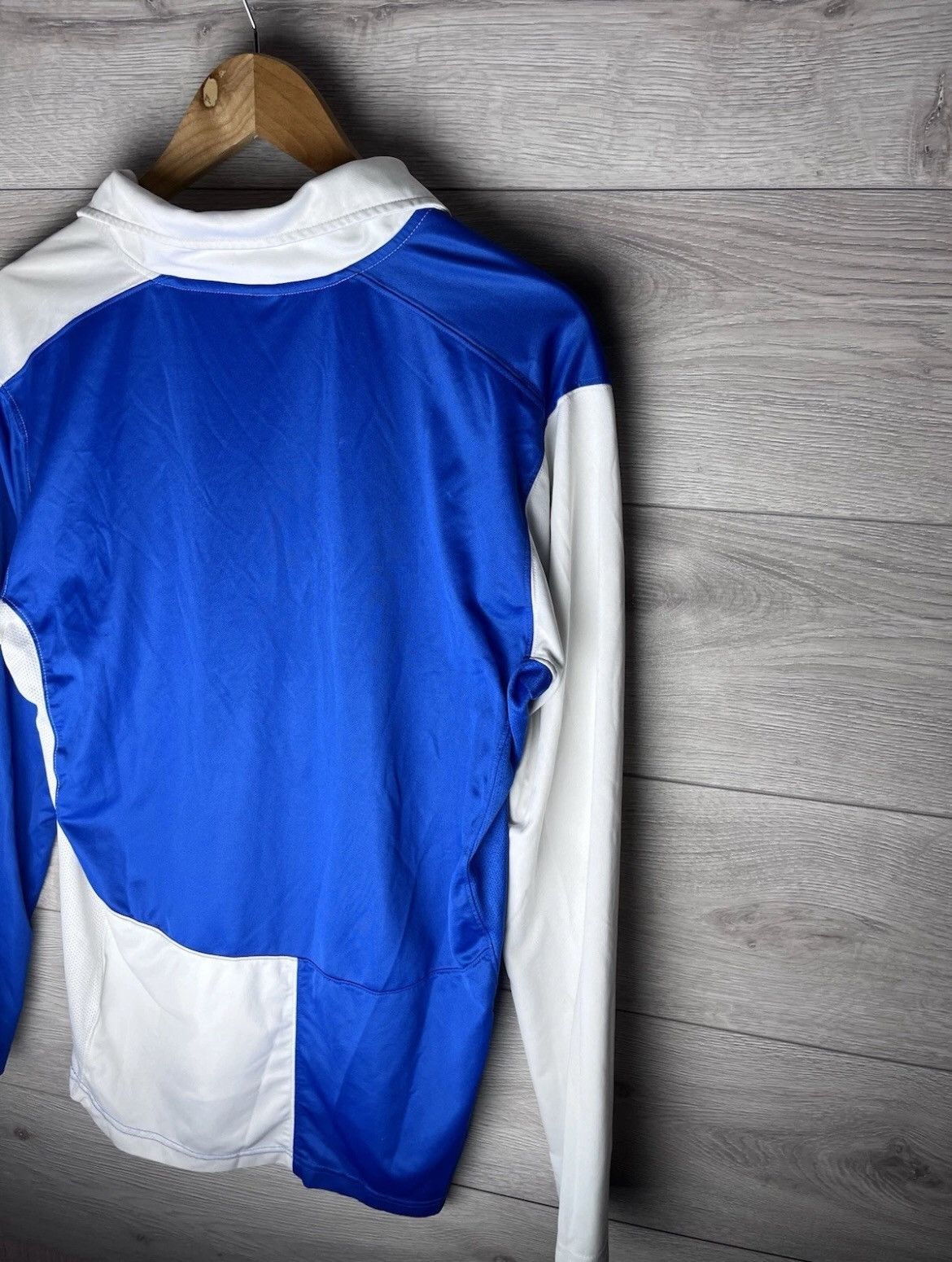 Nike MENS Vintage soccer jerseys Zurich Nike size L Size US L / EU 52-54 / 3 - 12 Thumbnail