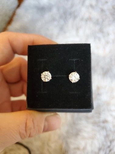 Jewelry 1.0 Carat D Color Moissanite Earrings in Silver, Men's