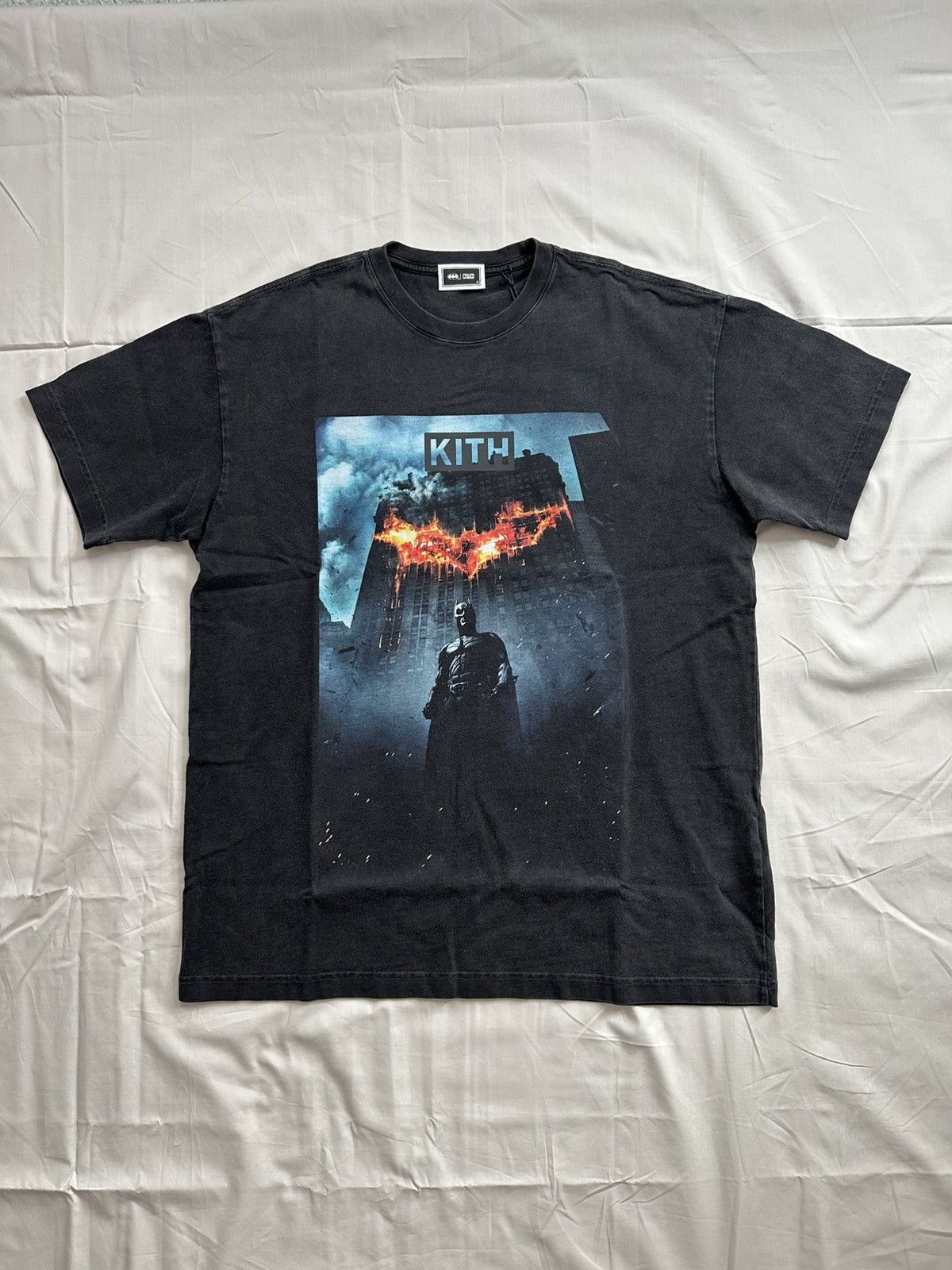 Kith Batman Dark Knight Vintage Tee Size US M / EU 48-50 / 2 - 5 Thumbnail
