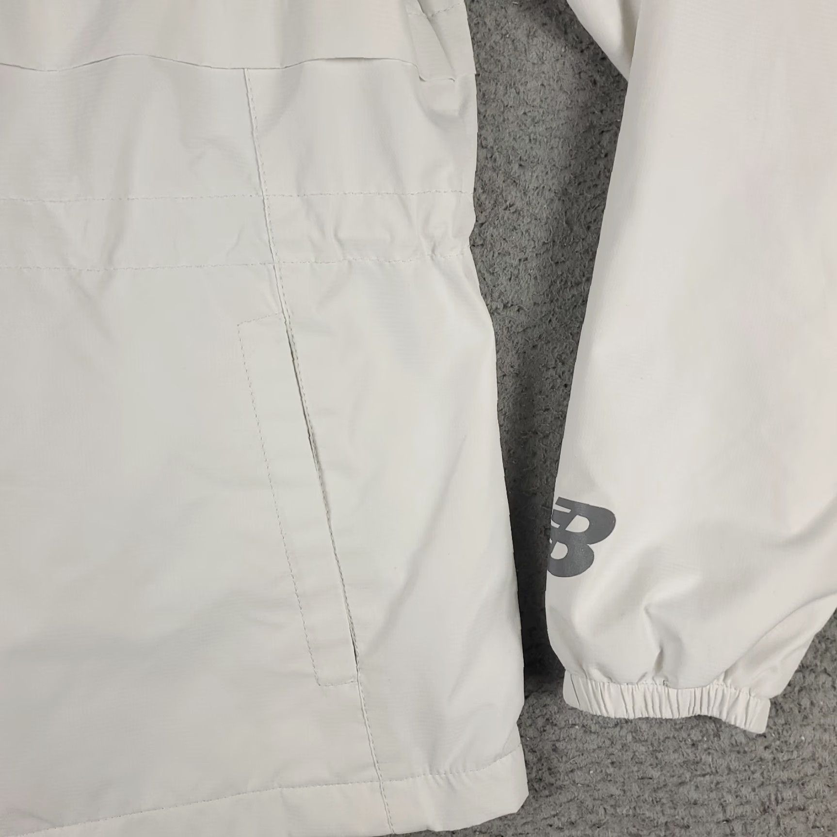 New Balance New Balance Windbreaker Jacket Womens Large White Full Zip Sports Size L / US 10 / IT 46 - 4 Thumbnail