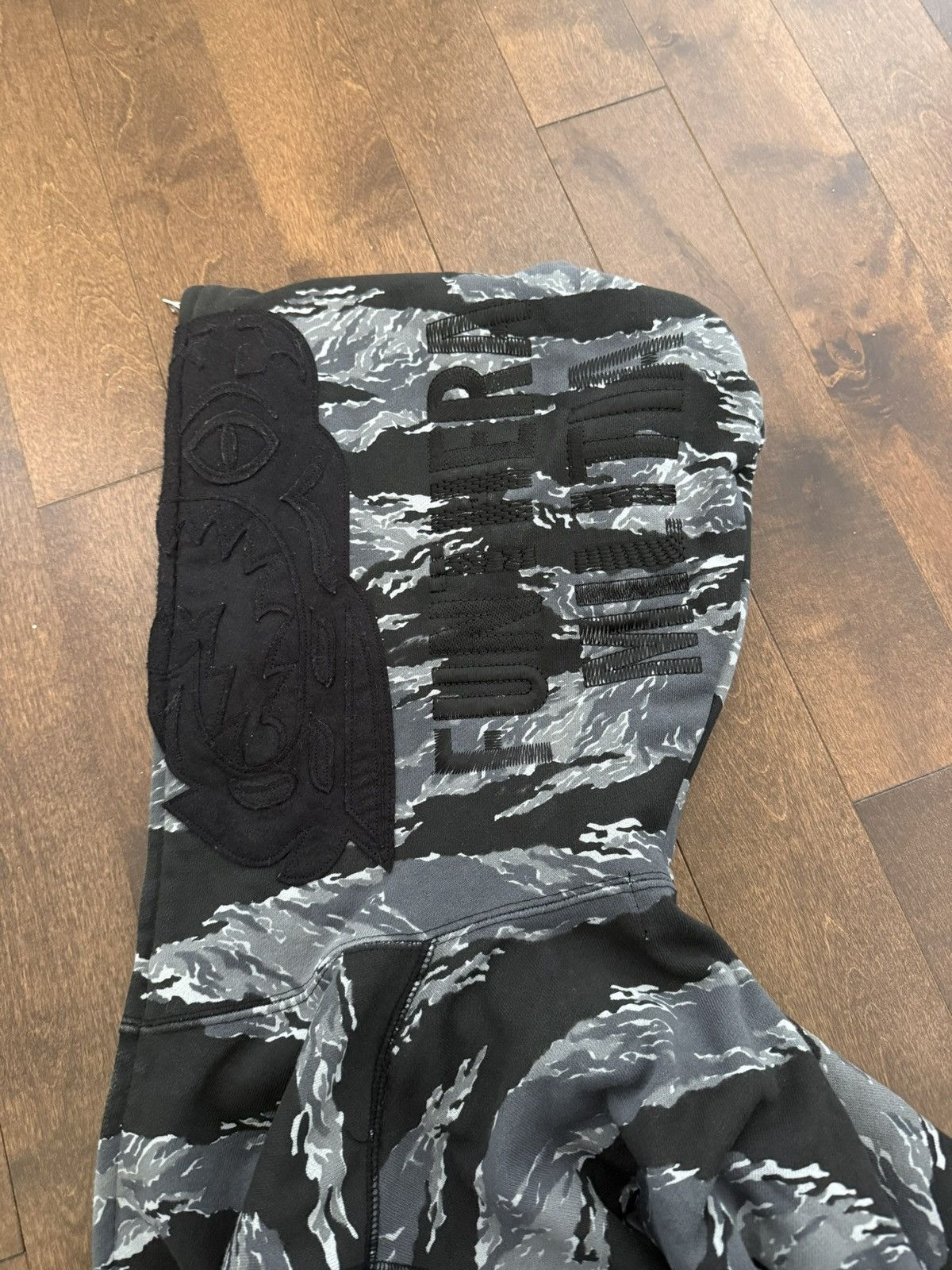 Bape Bape Shark Tiger Hoodie Size US M / EU 48-50 / 2 - 4 Thumbnail