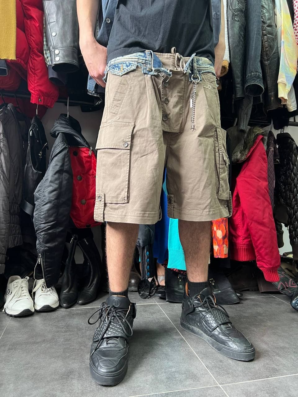 Dolce & Gabbana Archive Dolce & Gabbana Multipocket Denim Cargo Shorts Size US 34 / EU 50 - 1 Thumbnail