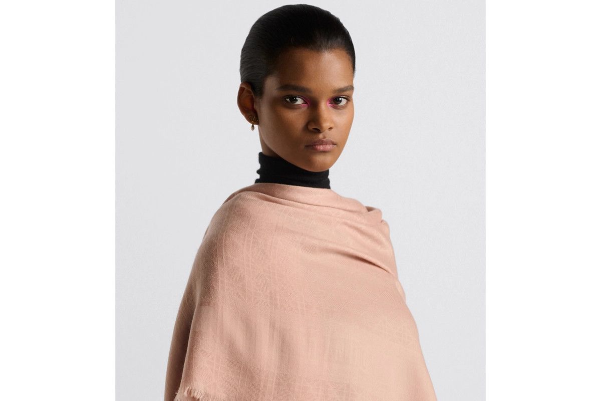 Dior o1bcso1str0226 Size:OS/Cannage Shawl in Light Beige Size ONE SIZE - 4 Thumbnail
