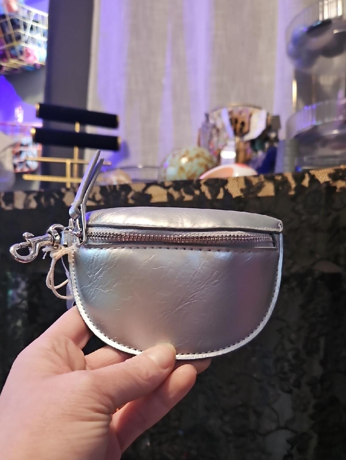 Other Metallic Silver Half-Moon Coin Pouch Keychain Size ONE SIZE - 1 Thumbnail