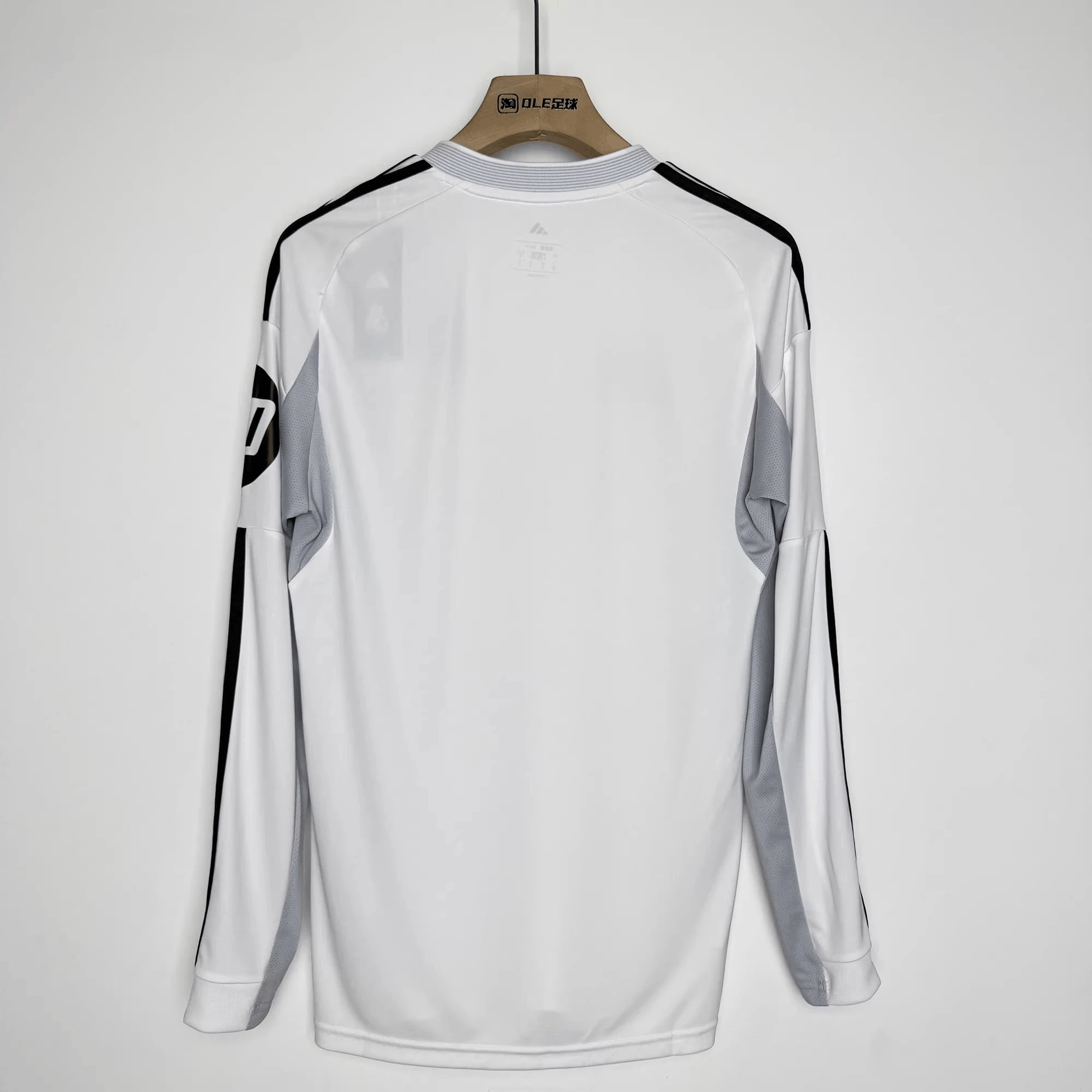 Other 2026 Real Madrid Jersey Home Size US XL / EU 56 / 4 - 2 Thumbnail