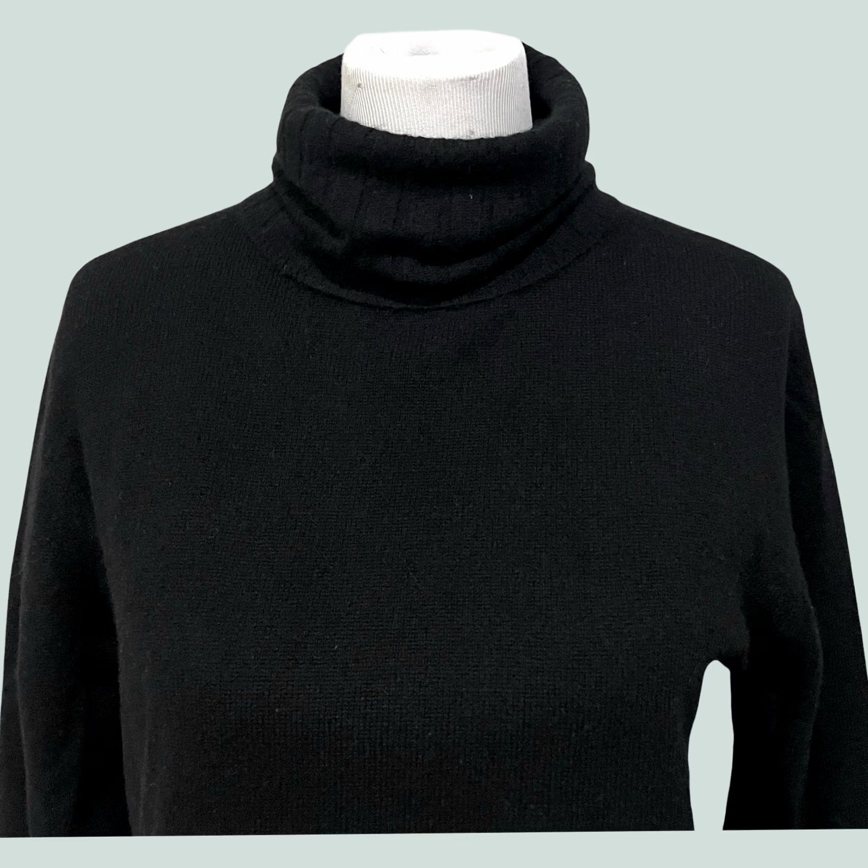 RHODE VINTAGE Courtney Rhodes Sweater Womens Turtleneck Cashmere Black Sz Small Size S / US 4 / IT 40 - 1 Thumbnail