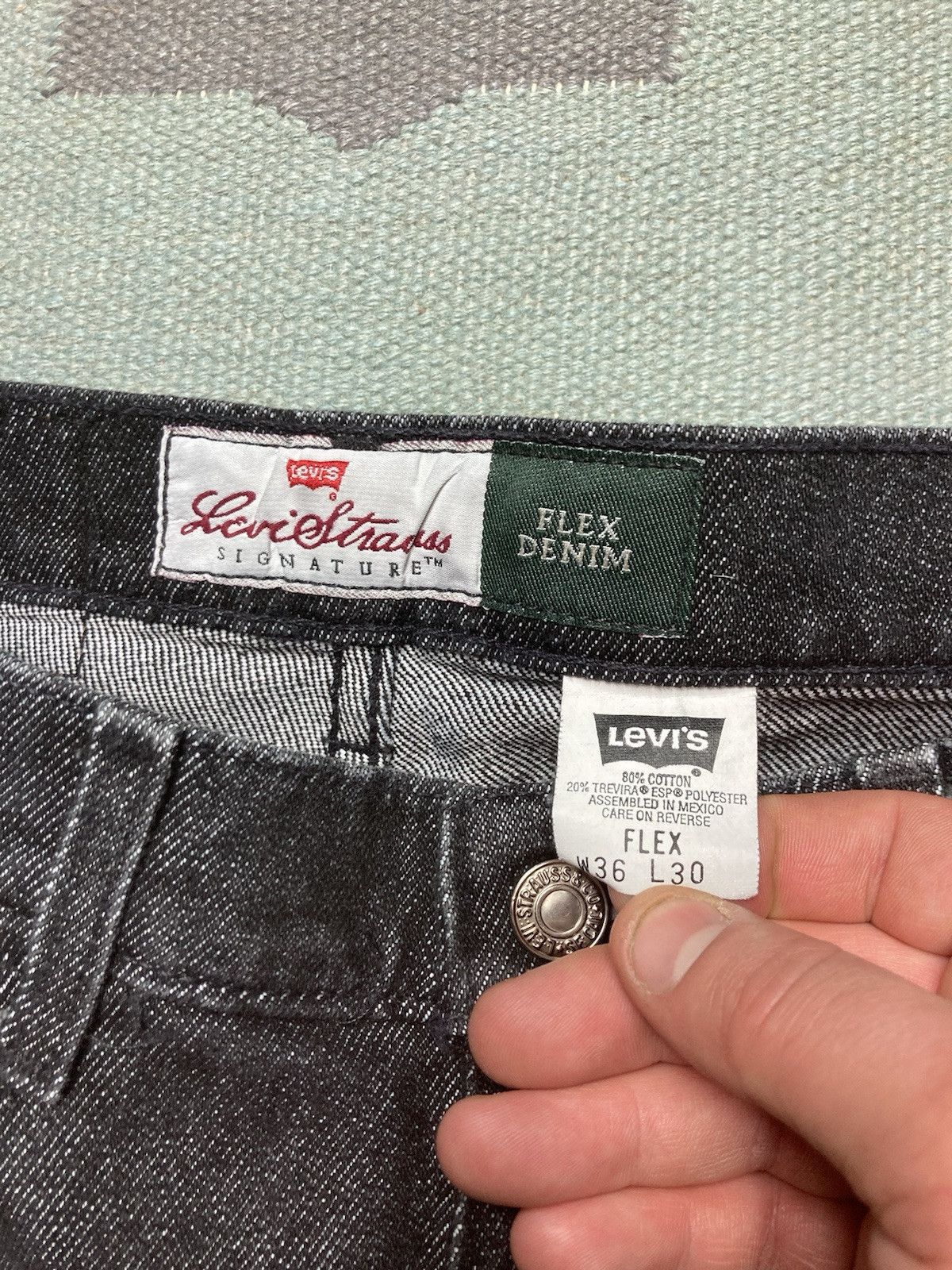 Levi's × Vintage Levi’s 540 jeans black grunge relaxed straight skater 35x29 Size US 35 - 7 Thumbnail
