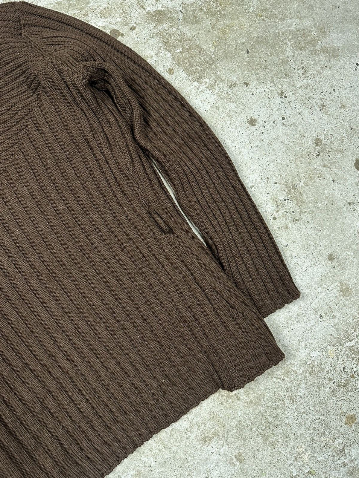 Alexander McQueen Vintage FW 90s Alexander McQueen Wool Brown Runway Cardigan Size M / US 6-8 / IT 42-44 - 11 Thumbnail