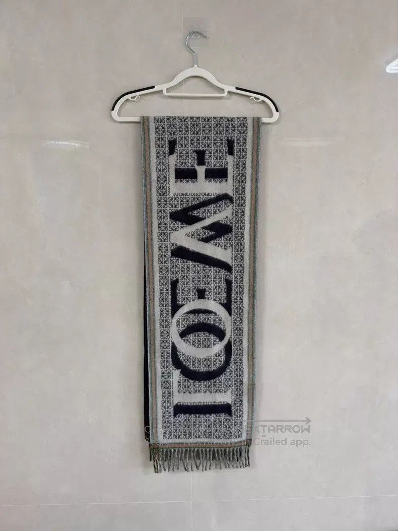 Loewe Loewe Big Logo scarf Size ONE SIZE - 2 Thumbnail