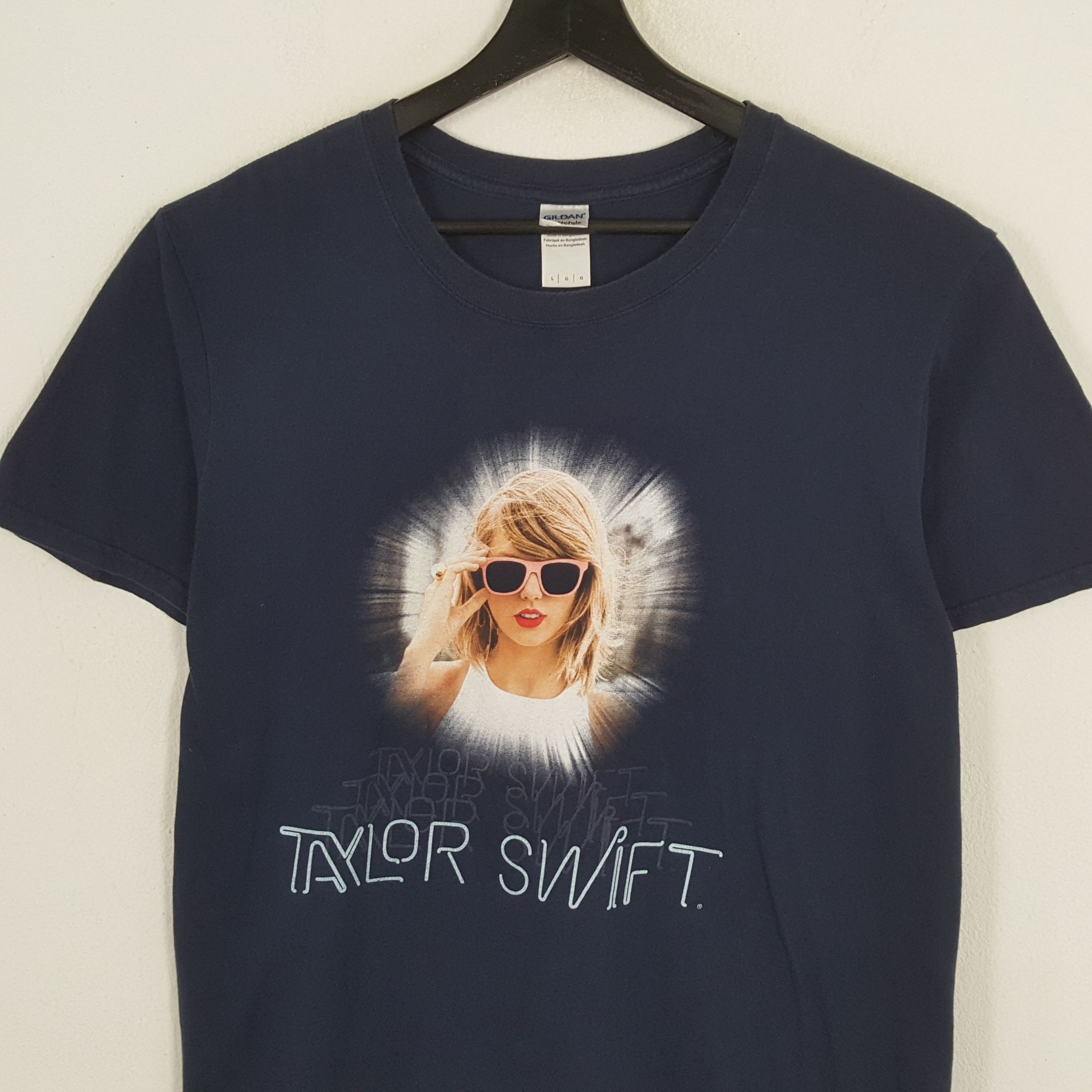 Band Tees × Vintage TAYLOR SWIFT American Singer Music Tour Tshirt Size US L / EU 52-54 / 3 - 2 Thumbnail