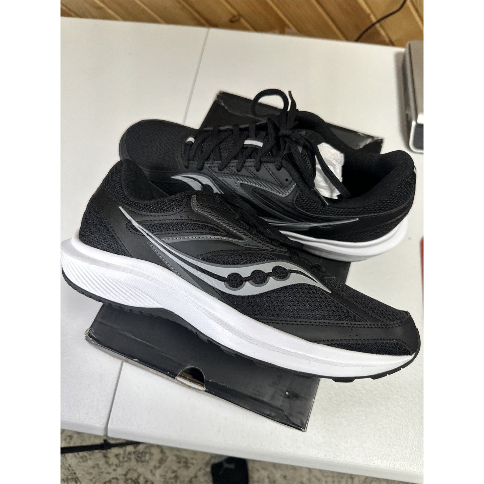 Saucony Man's Sneakers & Athletic Shoes Saucony Cohesion 17 sz 11.5 Size US 11.5 / EU 44-45 - 8 Thumbnail