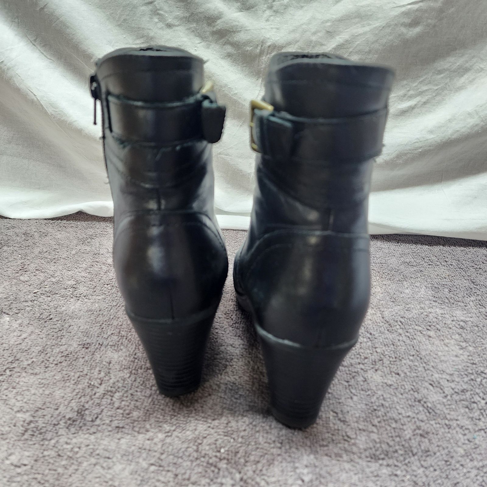 Clarks Clarks women's black leather boots booties zippered 5M b47 Size US 5 / IT 35 - 3 Thumbnail
