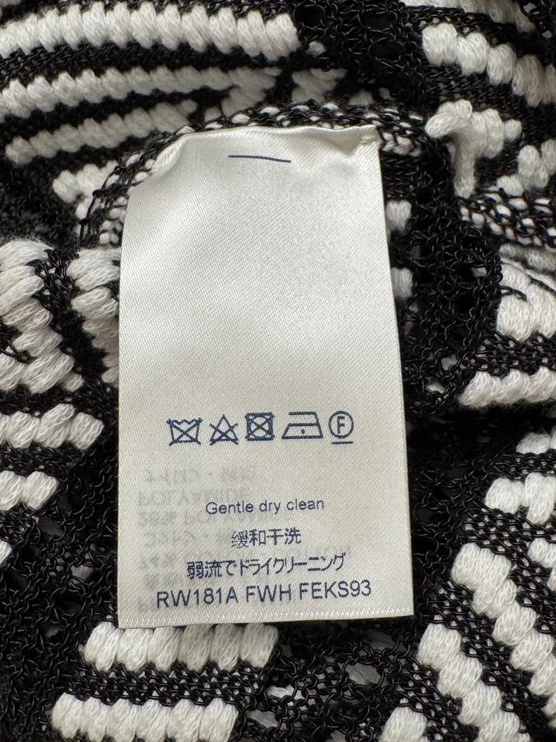 Louis Vuitton Louis Vuitton Knitted v-cut striped short sleeves Size US M / EU 48-50 / 2 - 8 Thumbnail