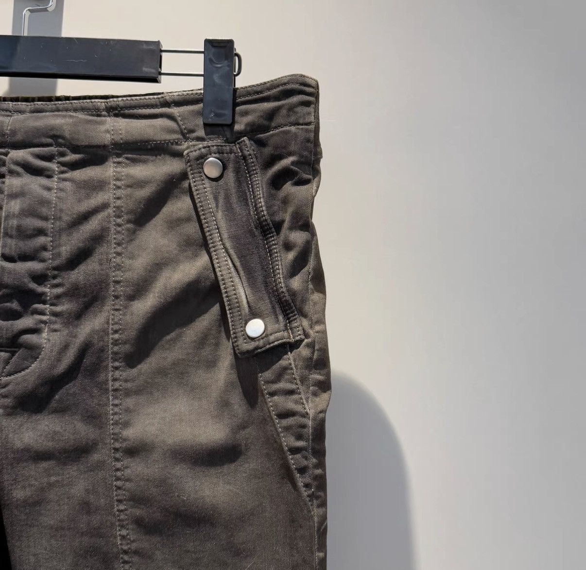 Rick Owens Rick Owens DRKSHDW 24SS Side-Zip Waxed Finish Long Pants Size US 36 / EU 52 - 3 Thumbnail