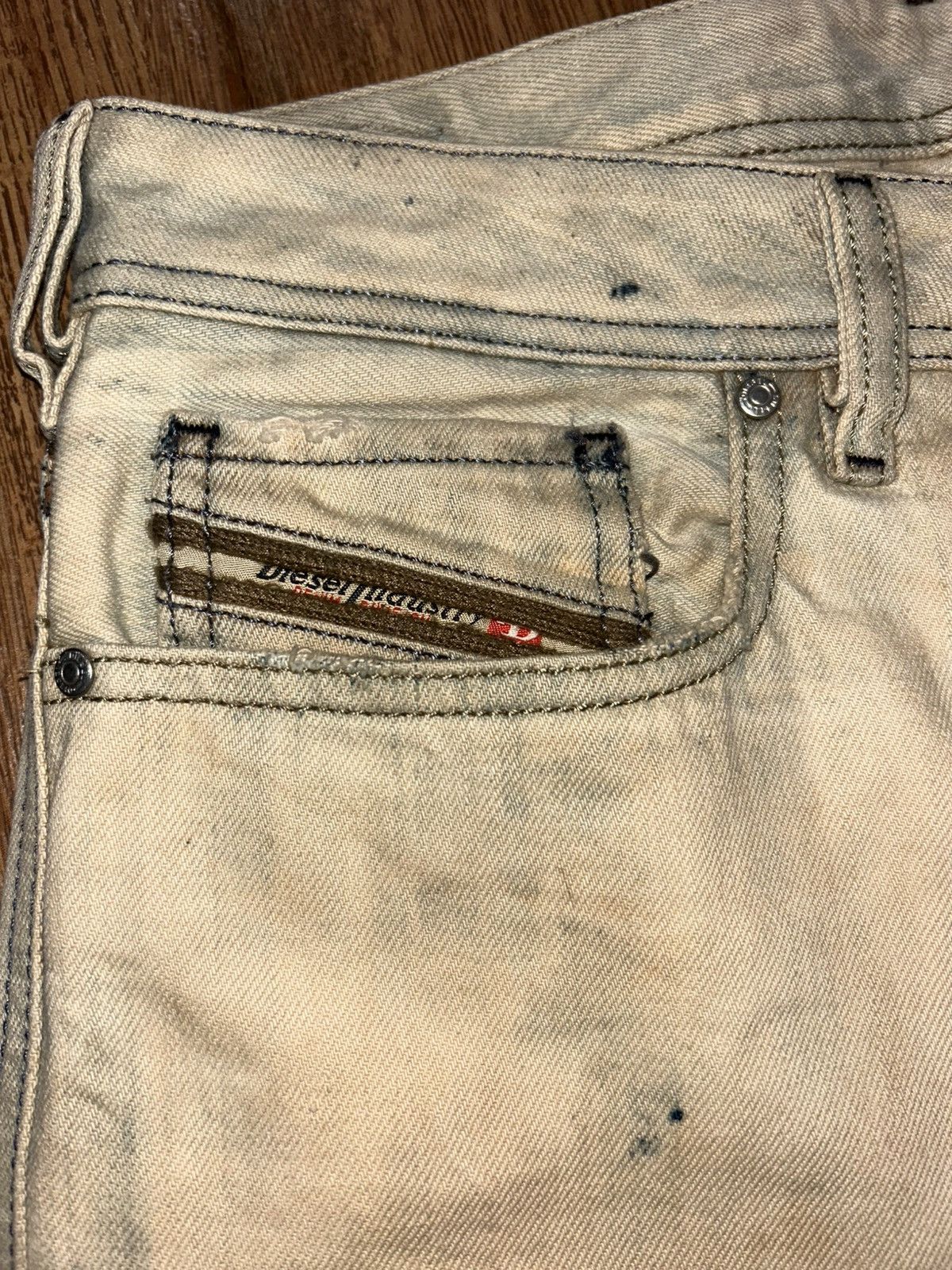 Diesel Diesel Zatiny Bootcut Distressed Mudwash Jeans Size 32" / US 10 / IT 46 - 6 Thumbnail