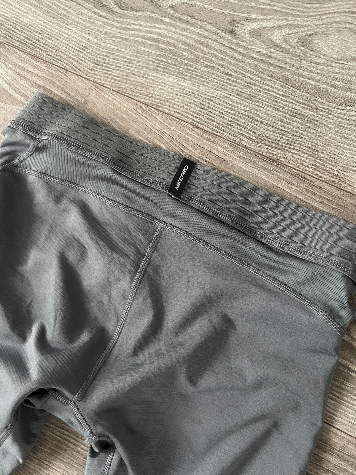 Nike ‼️Nike Pro Combat Dri-Fit Training Spandex Tights Pants‼️ Size US 32 / EU 48 - 14 Thumbnail