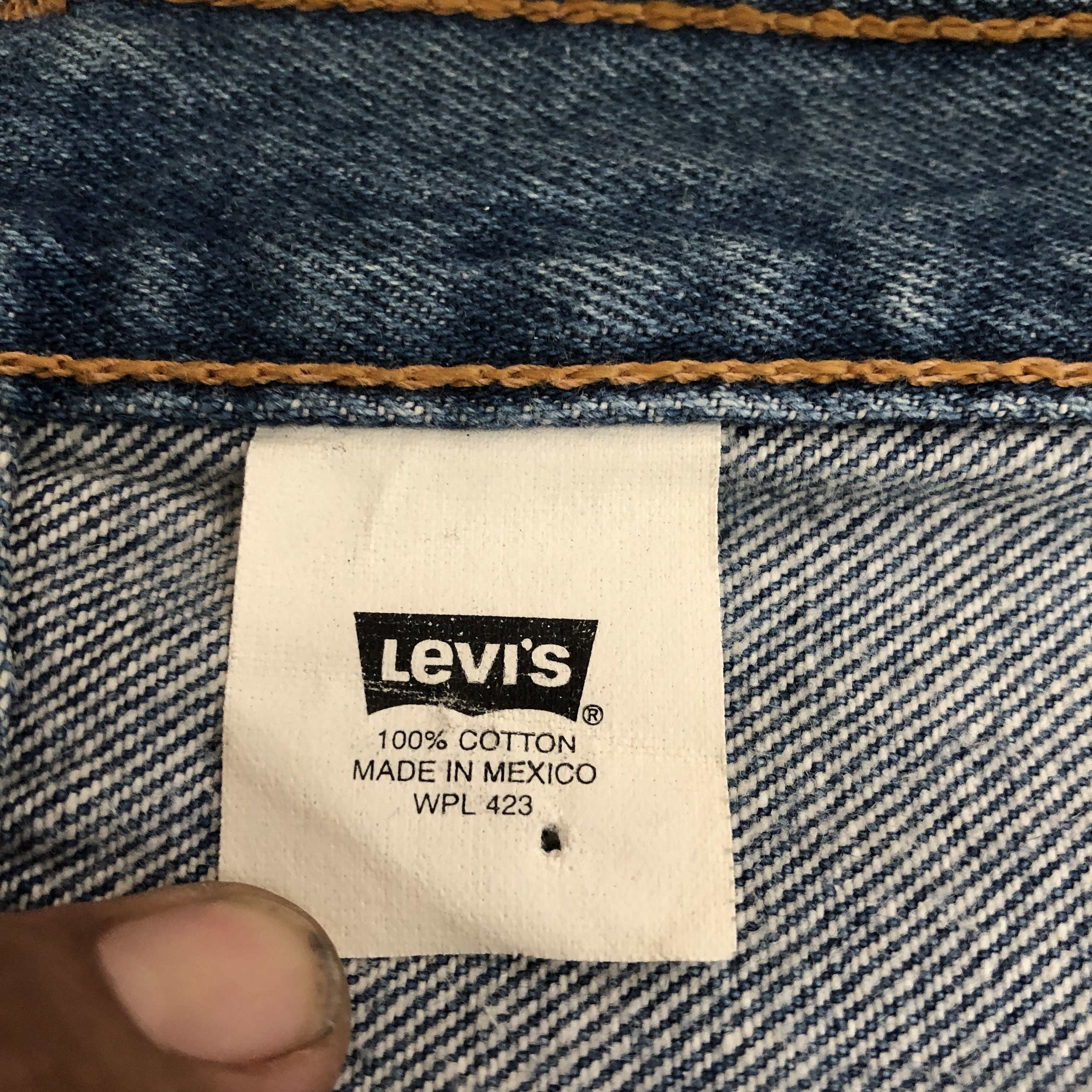 Levi's Vintage Levi's 501 Distressed Jeans Levis Light Wash Denim Size US 32 / EU 48 - 9 Thumbnail