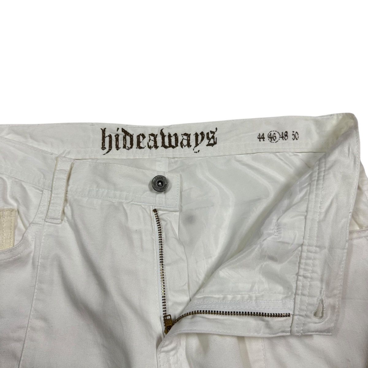 HIDEAWAYS Vtg🔥HIDEAWAYS Bell Bottom Wide White Pants Size US 33 - 9 Thumbnail