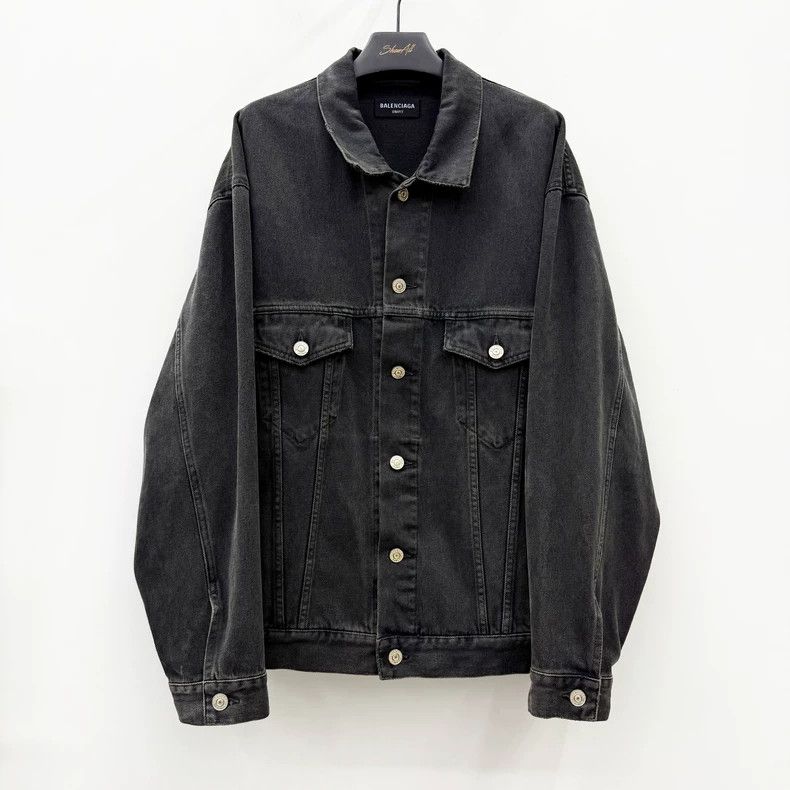Balenciaga Balenciaga Double b painted logo denim jacket coat Size US XS / EU 42 / 0 - 2 Thumbnail