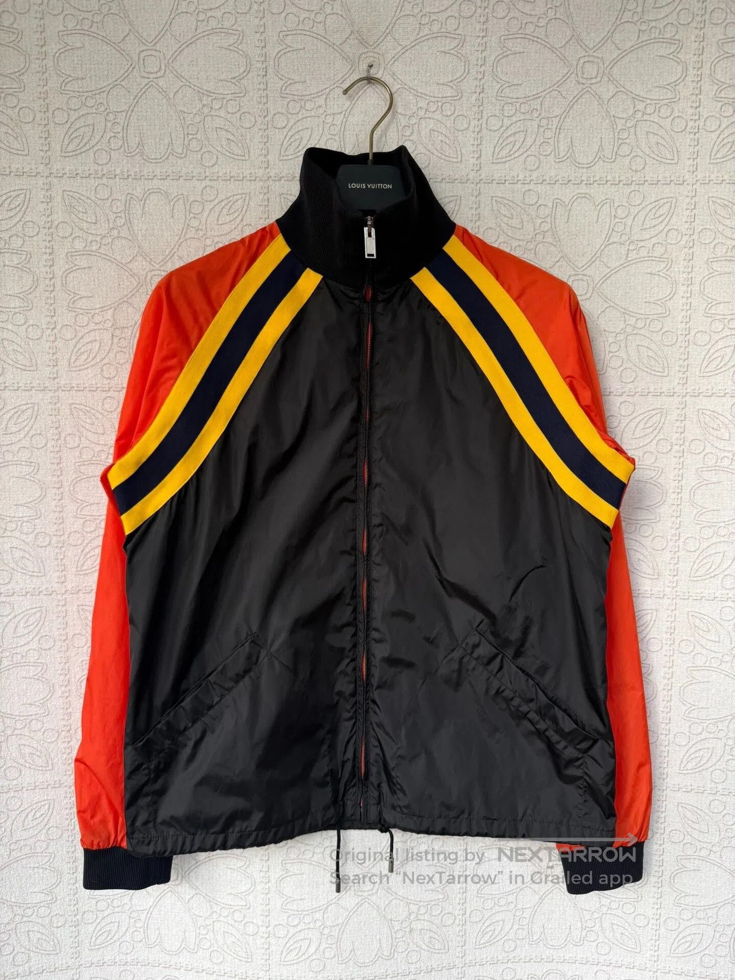 Gucci gucci logo jacket with colorful stripes. Size US M / EU 48-50 / 2 - 1 Thumbnail